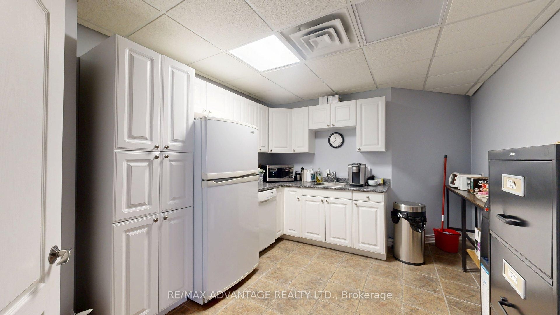 60 Meg Dr Property Photo 17