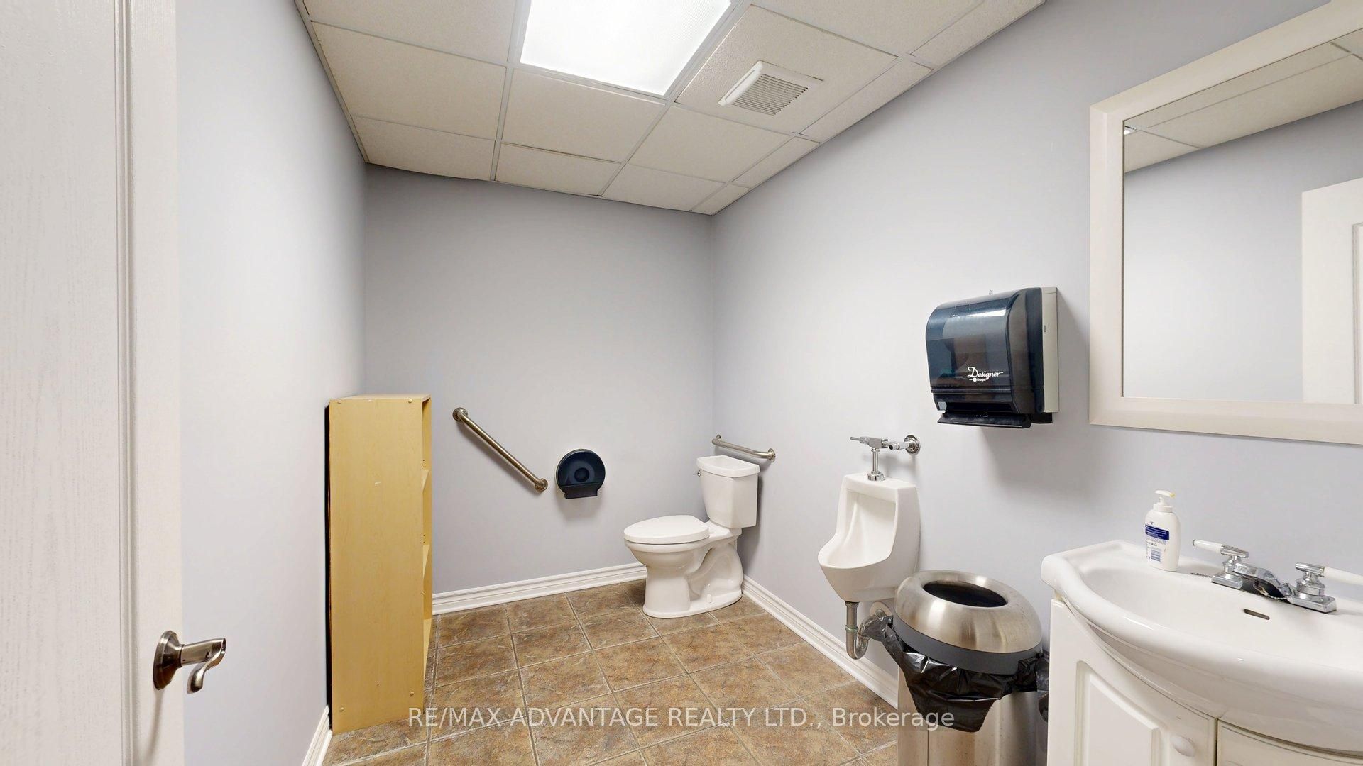 60 Meg Dr Property Photo 18