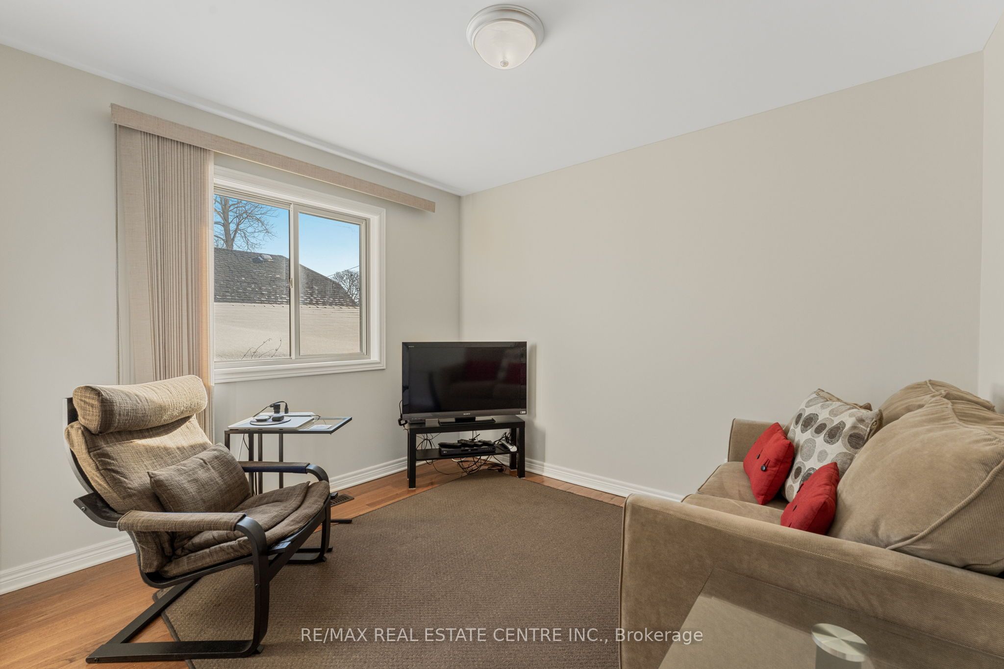 3780 Glendale Avenue Property Photo 13