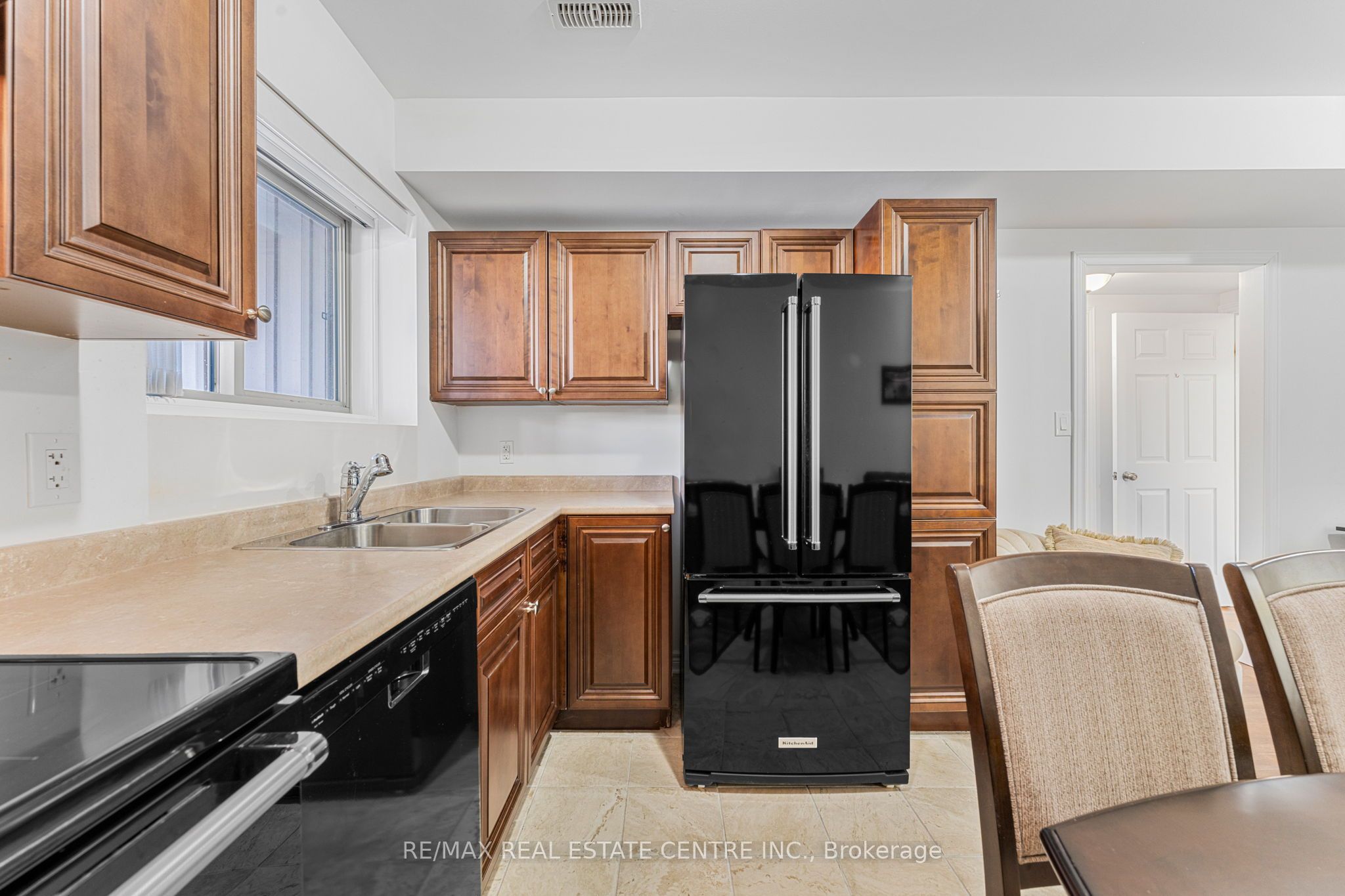 3780 Glendale Avenue Property Photo 26