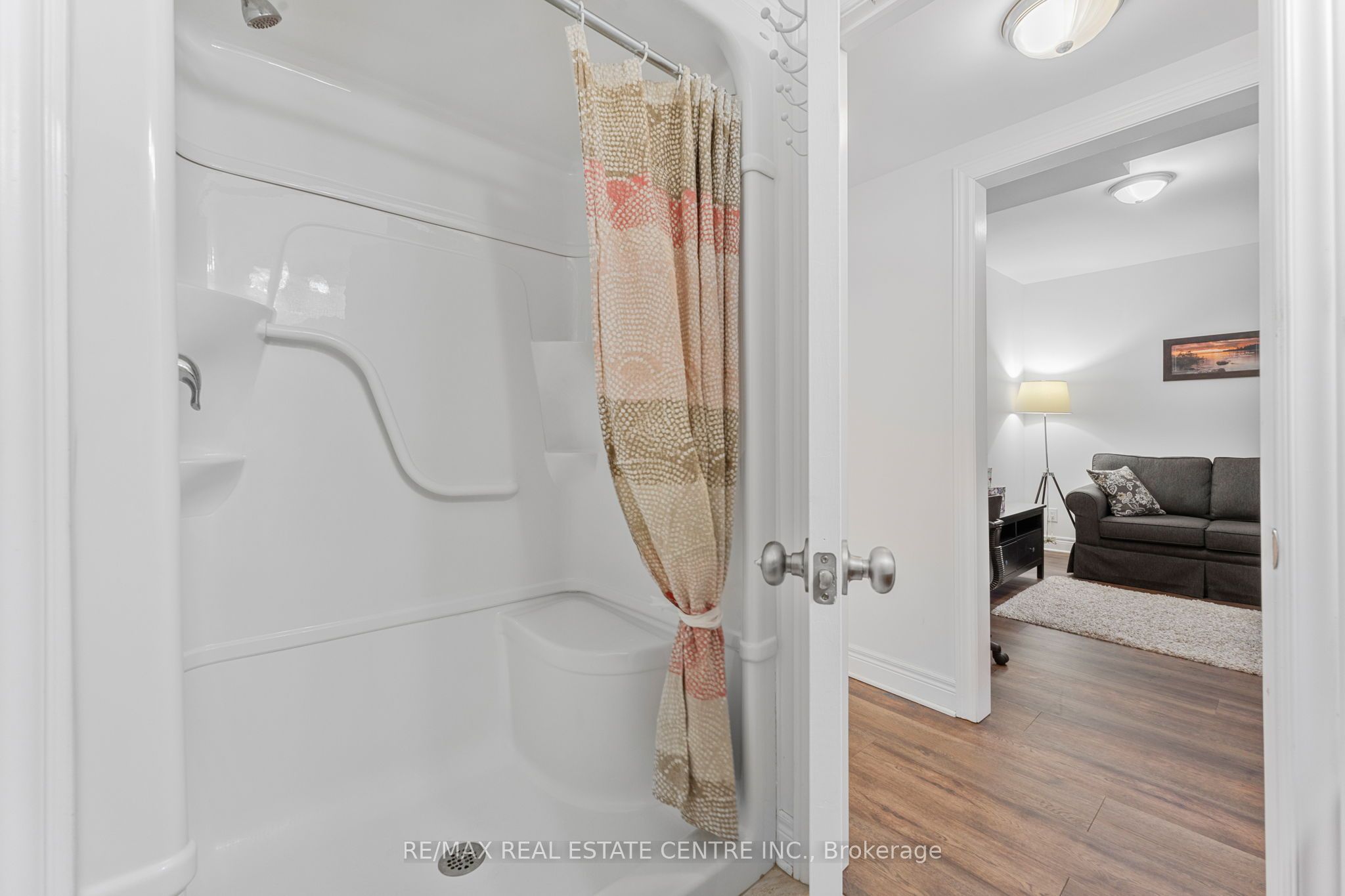 3780 Glendale Avenue Property Photo 28