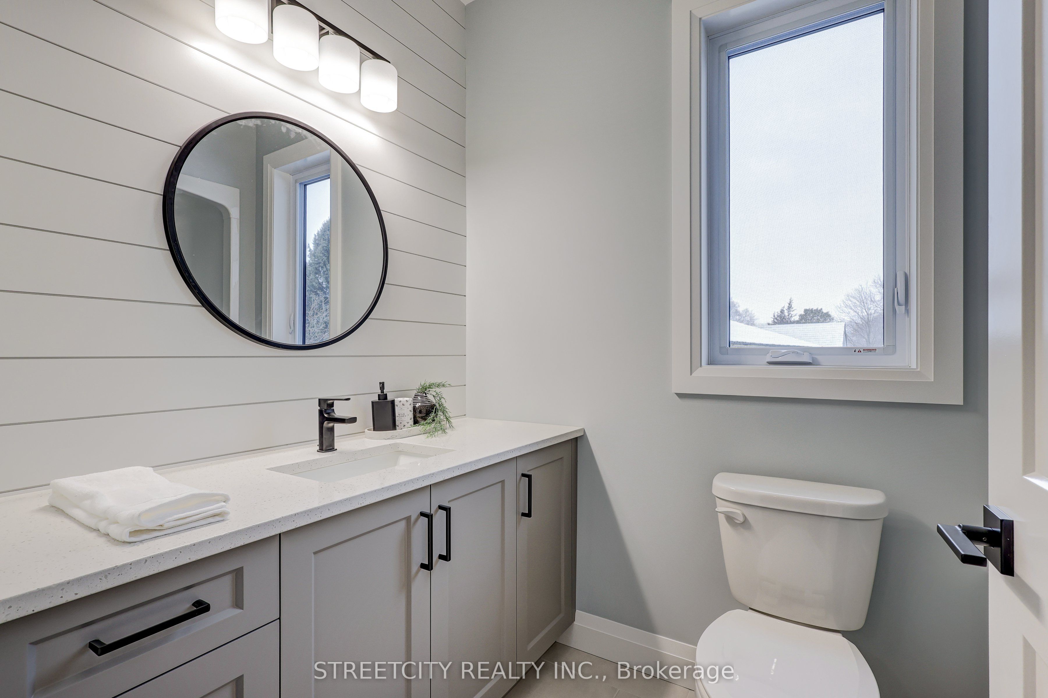 8088 Union Road Property Photo 11
