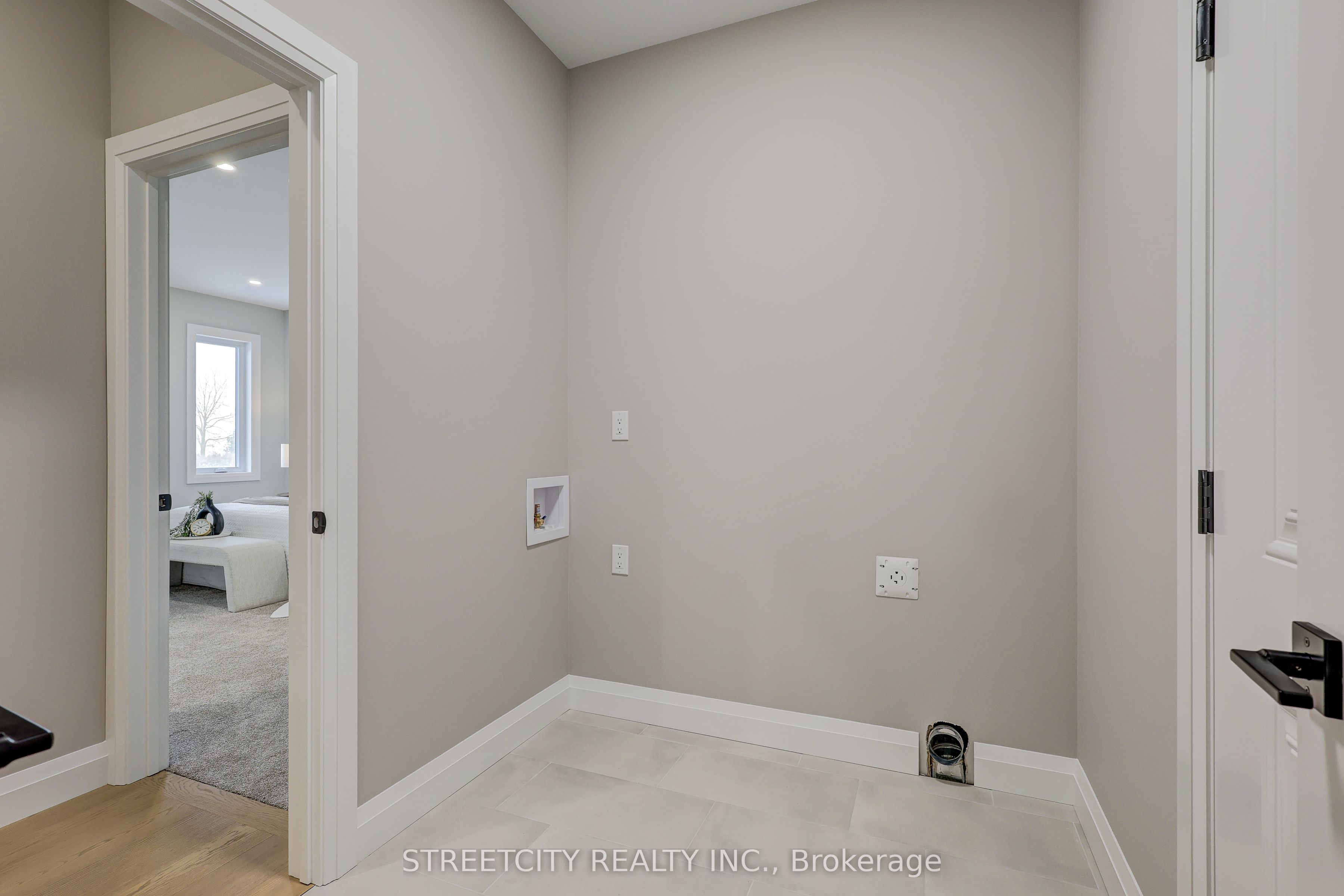8088 Union Road Property Photo 14