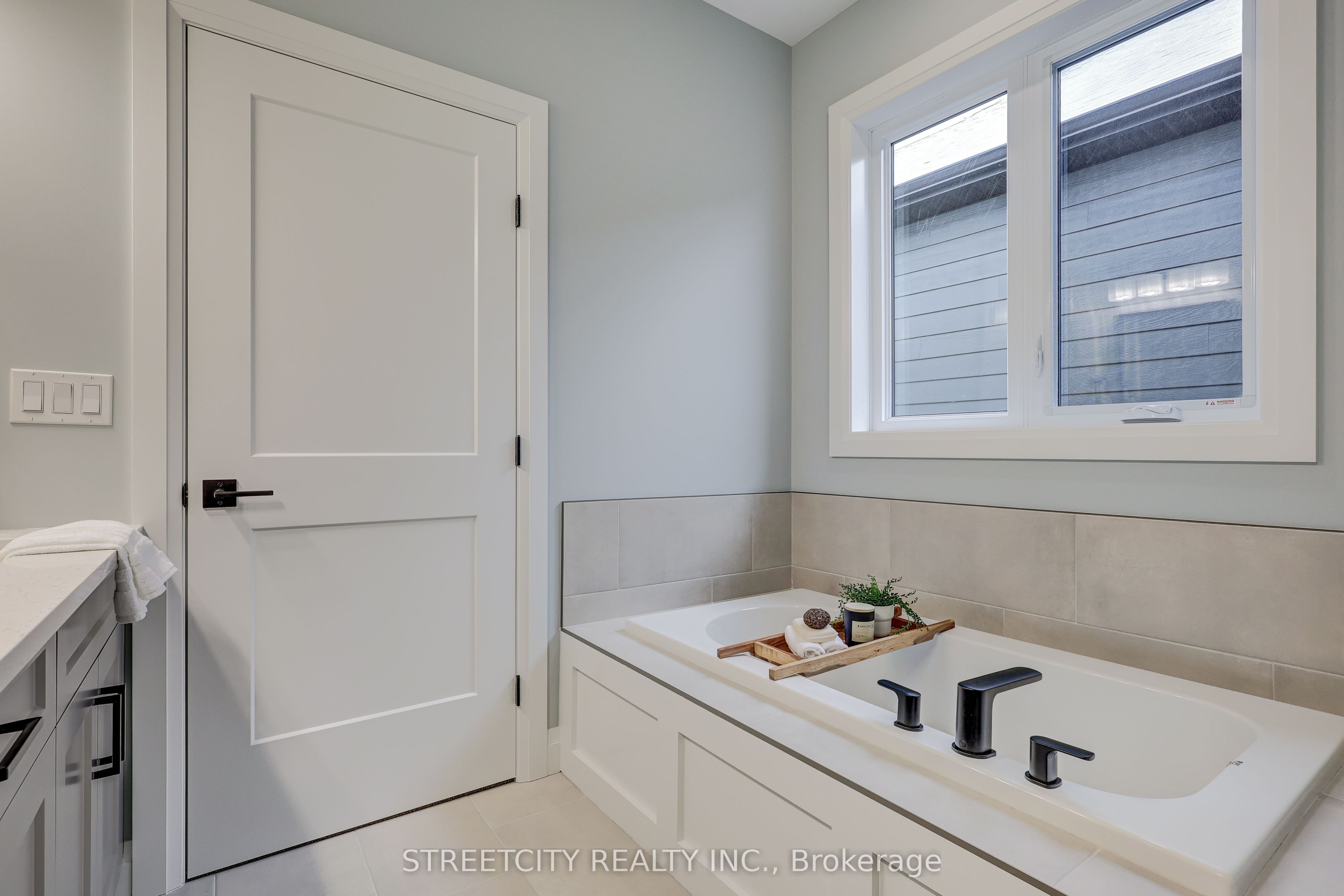 8088 Union Road Property Photo 18