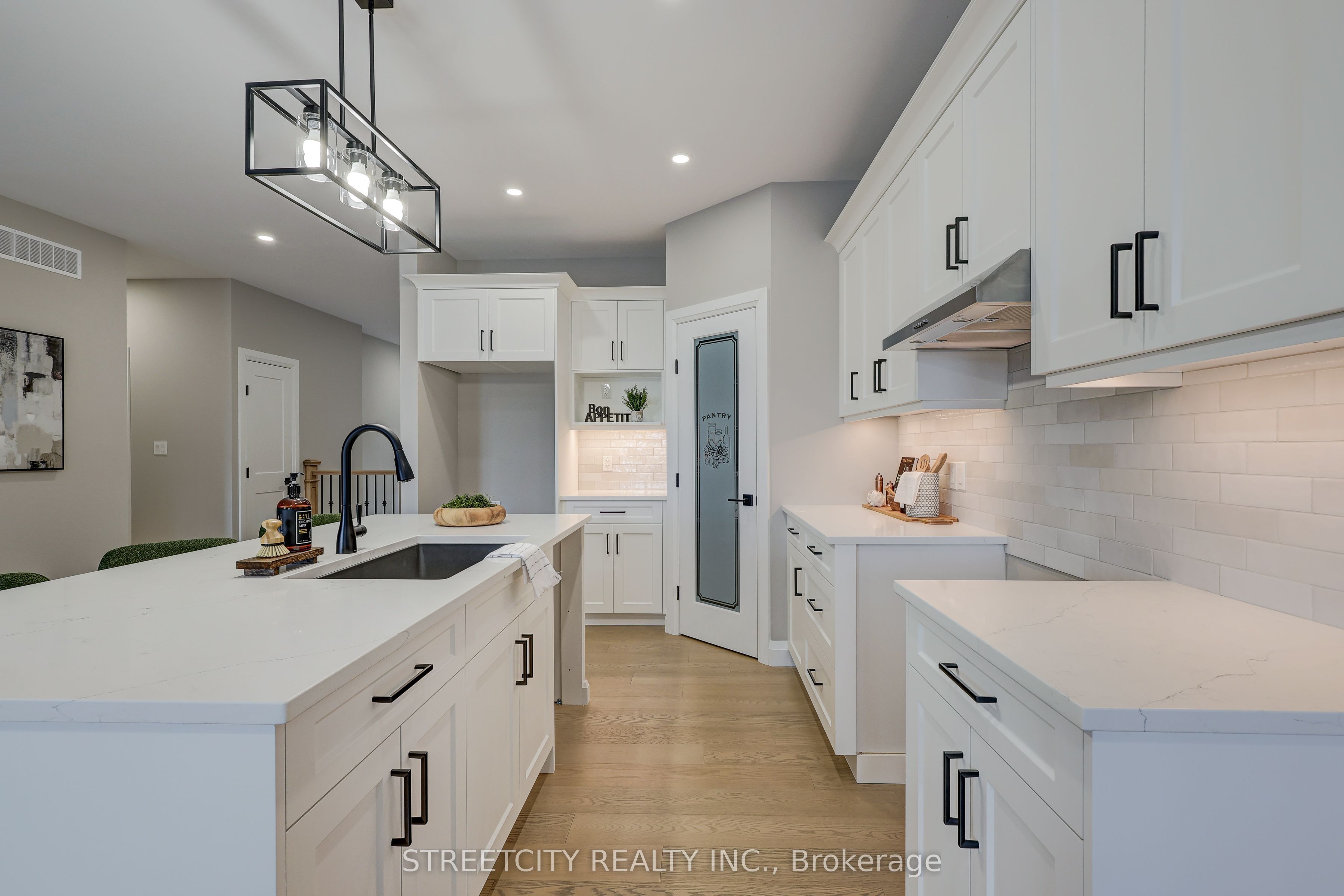 8088 Union Road Property Photo 23