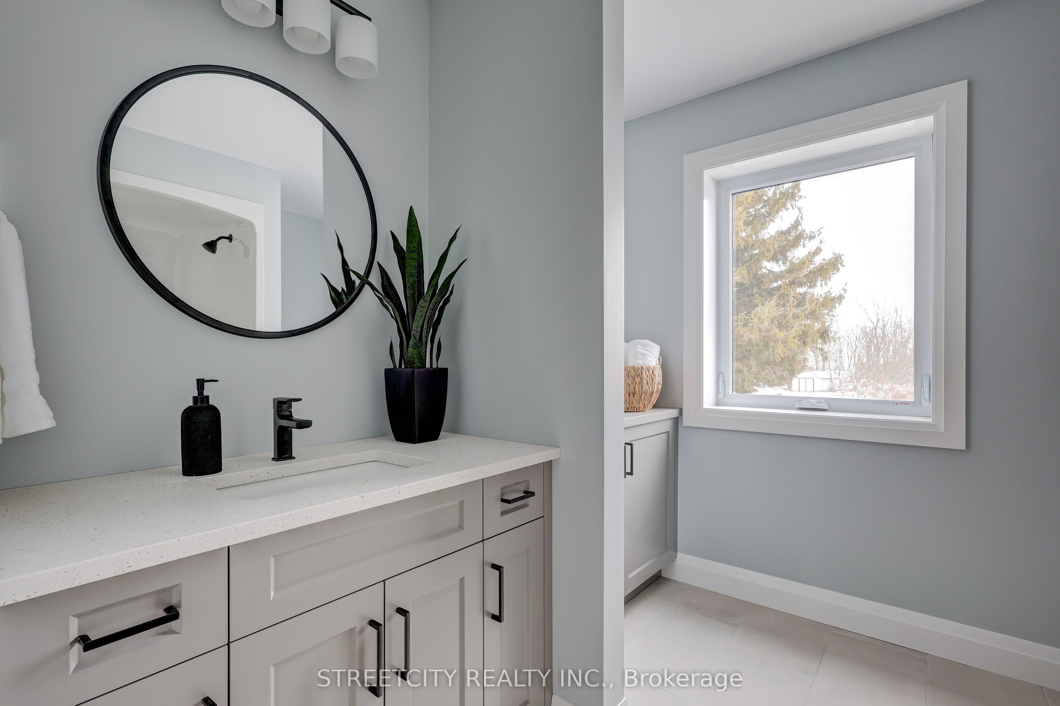 8088 Union Road Property Photo 43