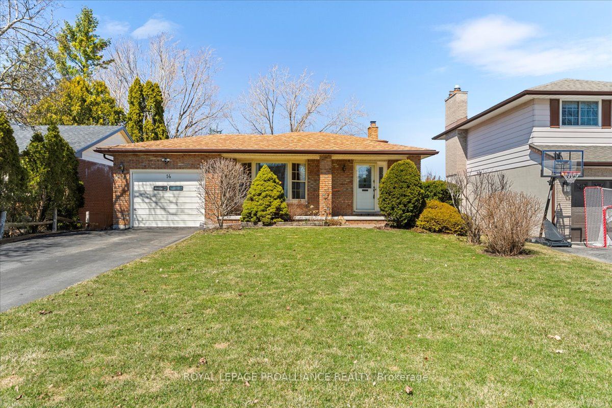14 Briarwood Cres Property Photo 1