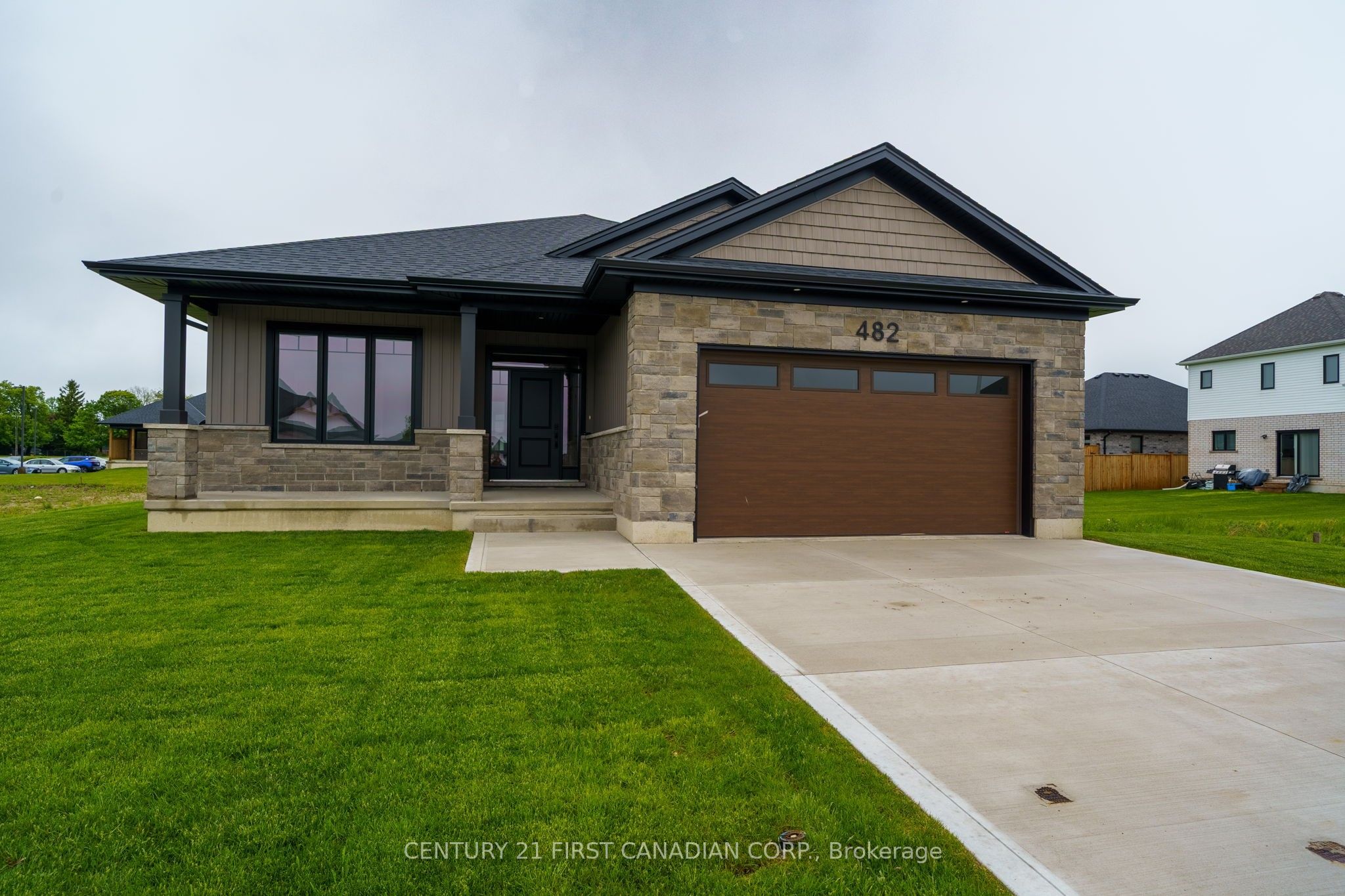 482 Julianna Court Property Photo 1