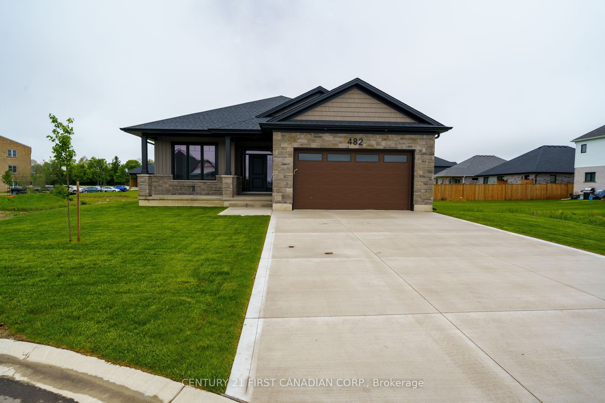 482 Julianna Court Property Photo 2