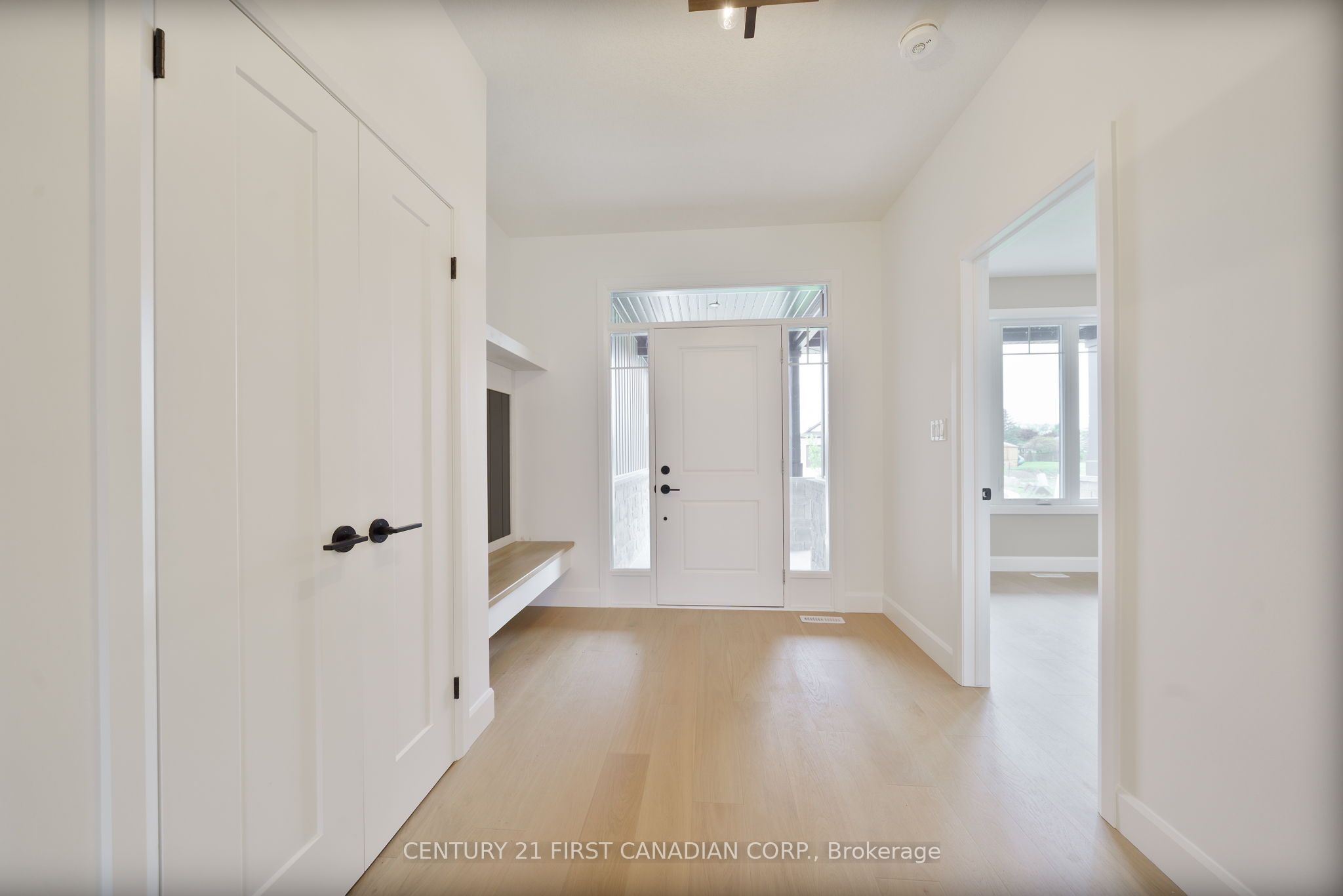 482 Julianna Court Property Photo 3