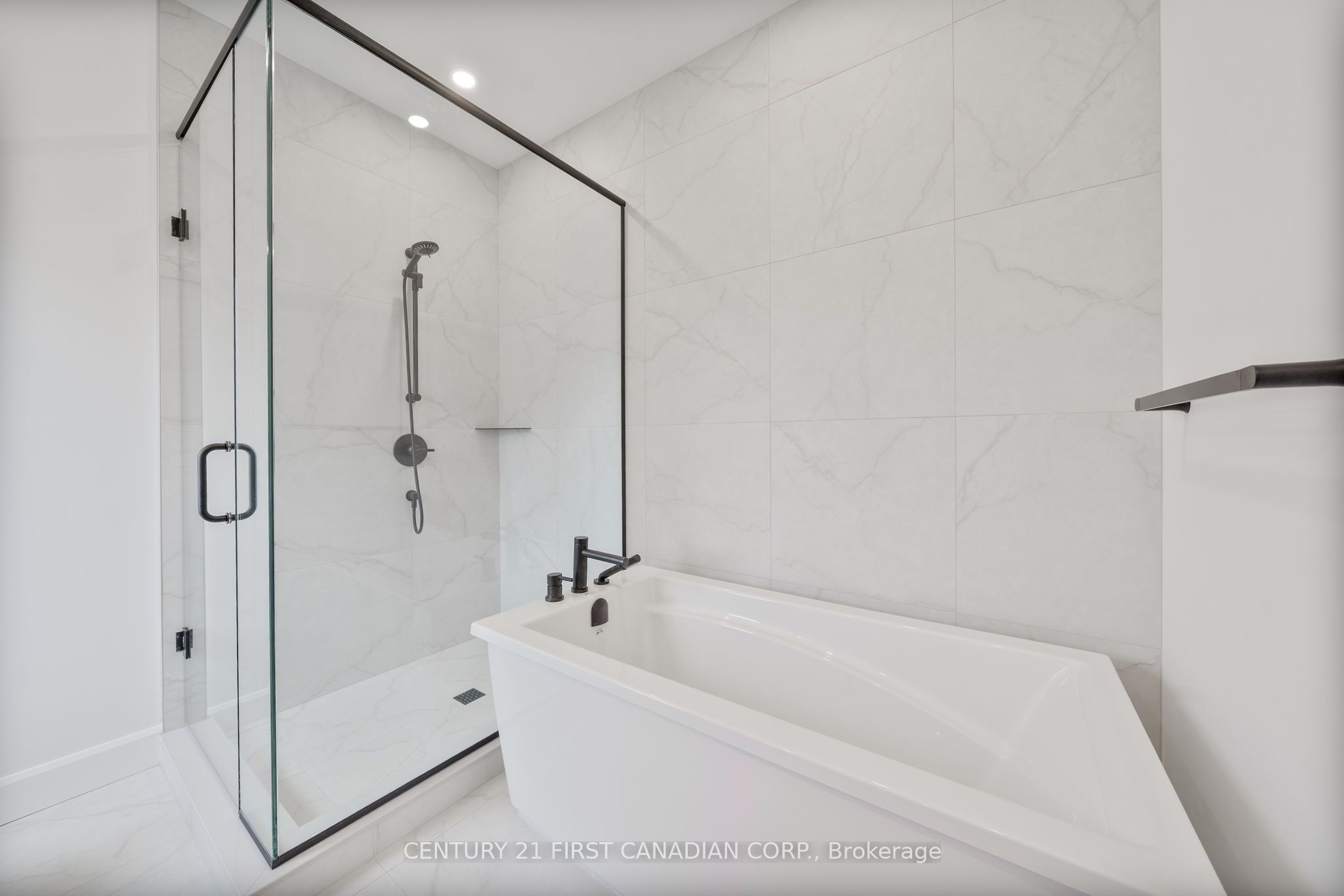 482 Julianna Court Property Photo 29