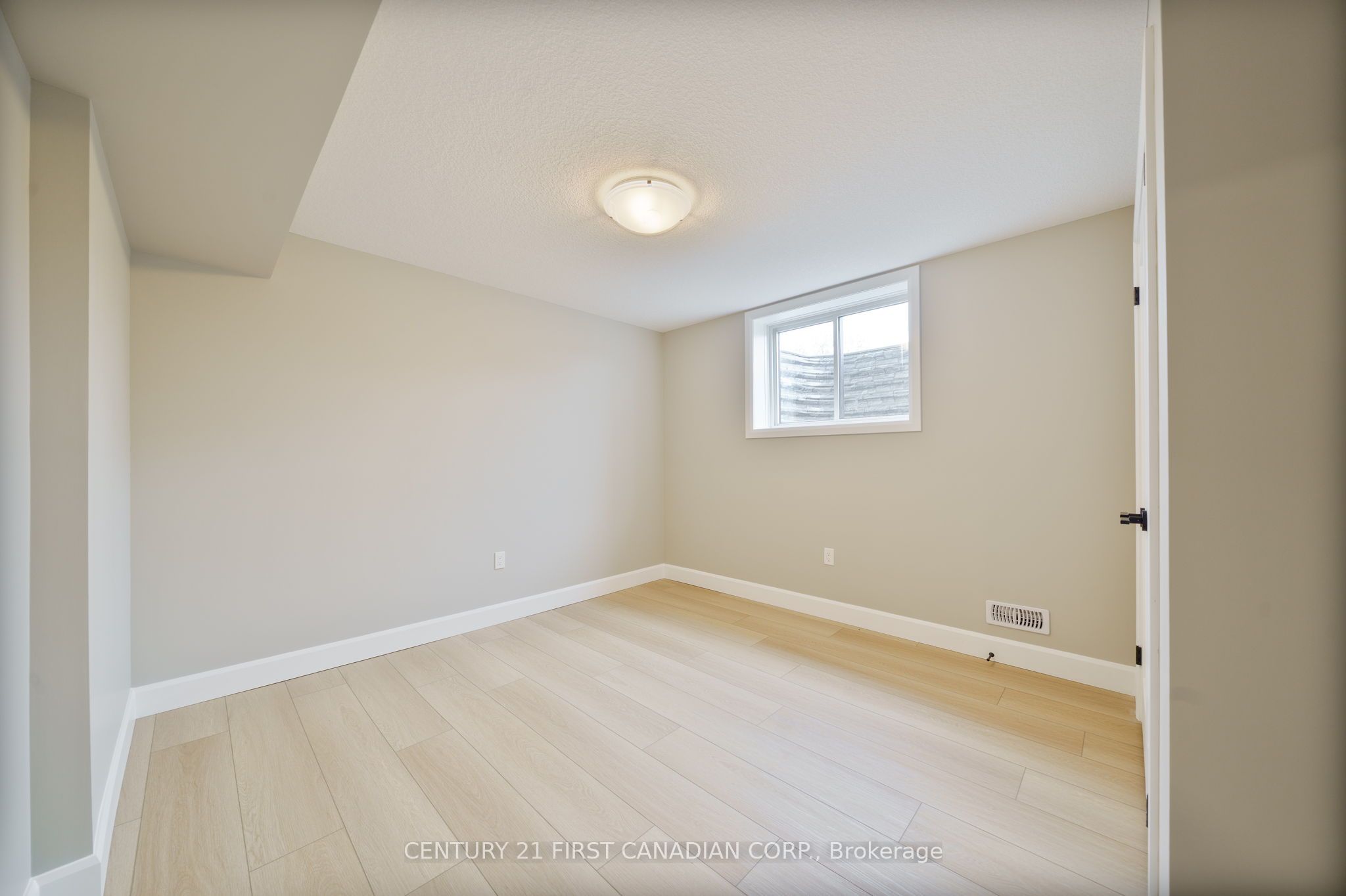 482 Julianna Court Property Photo 36
