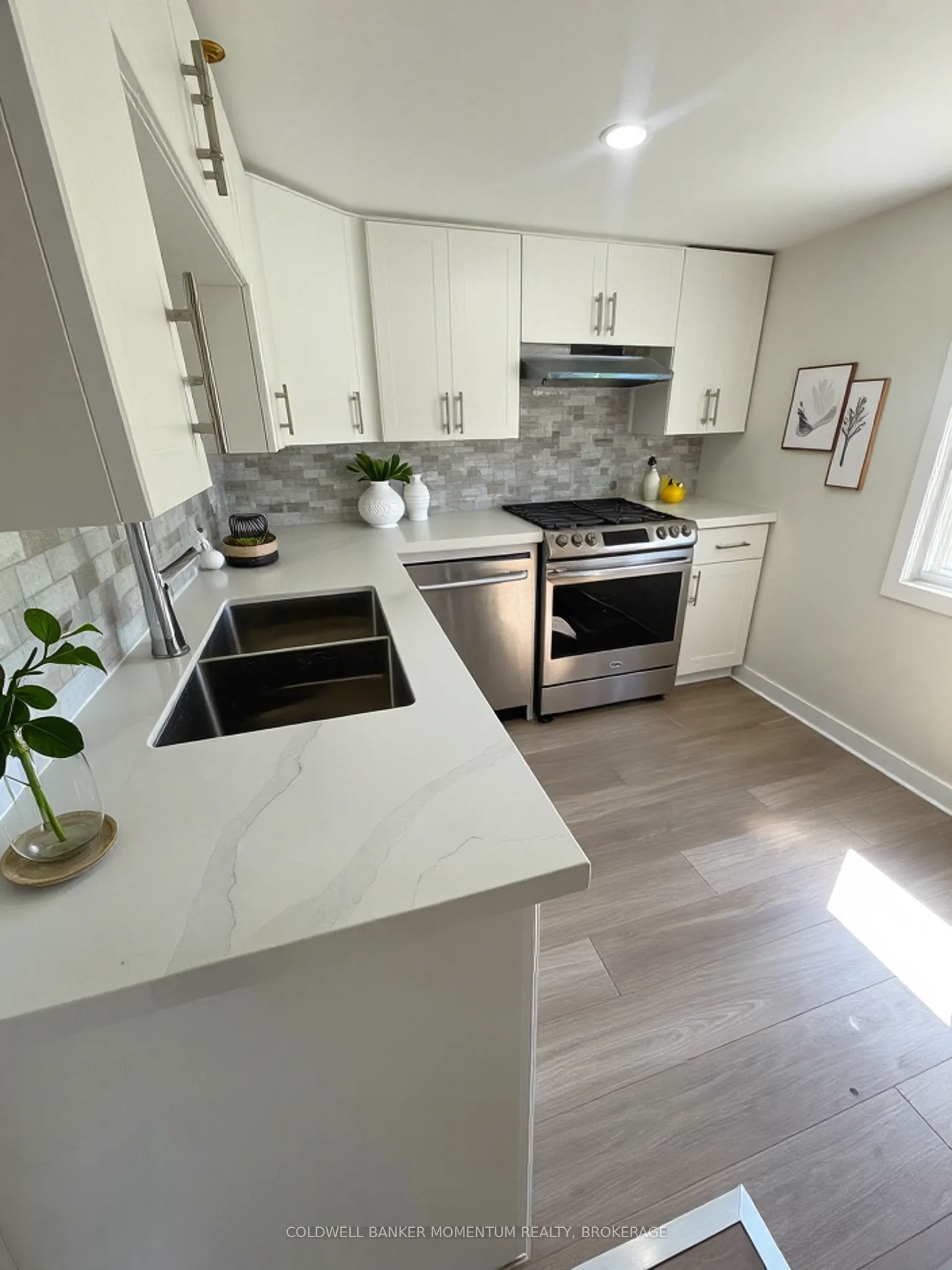 51 Rykert Street Property Photo 7