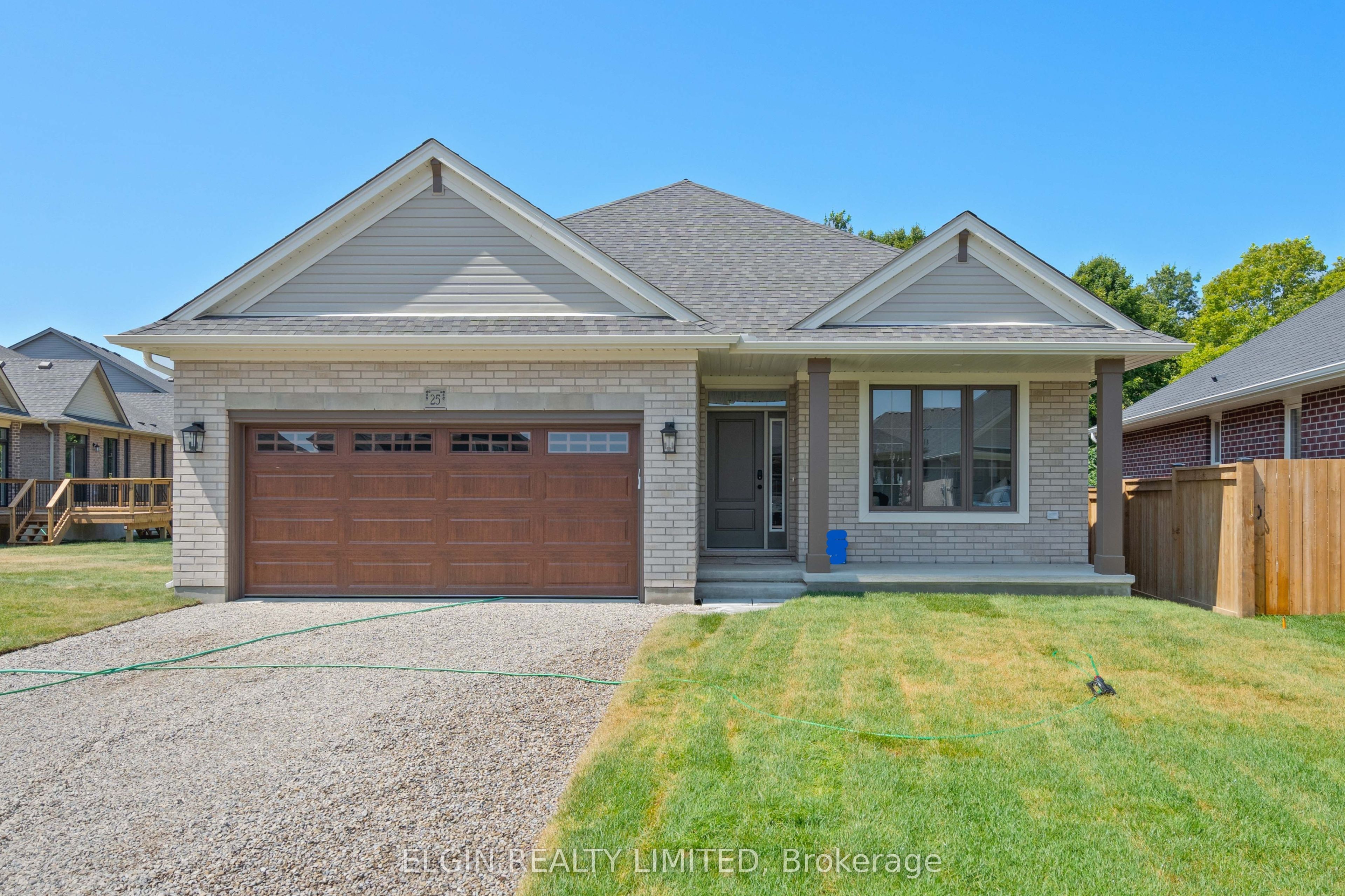 25 Dunning Way Property Photo 1