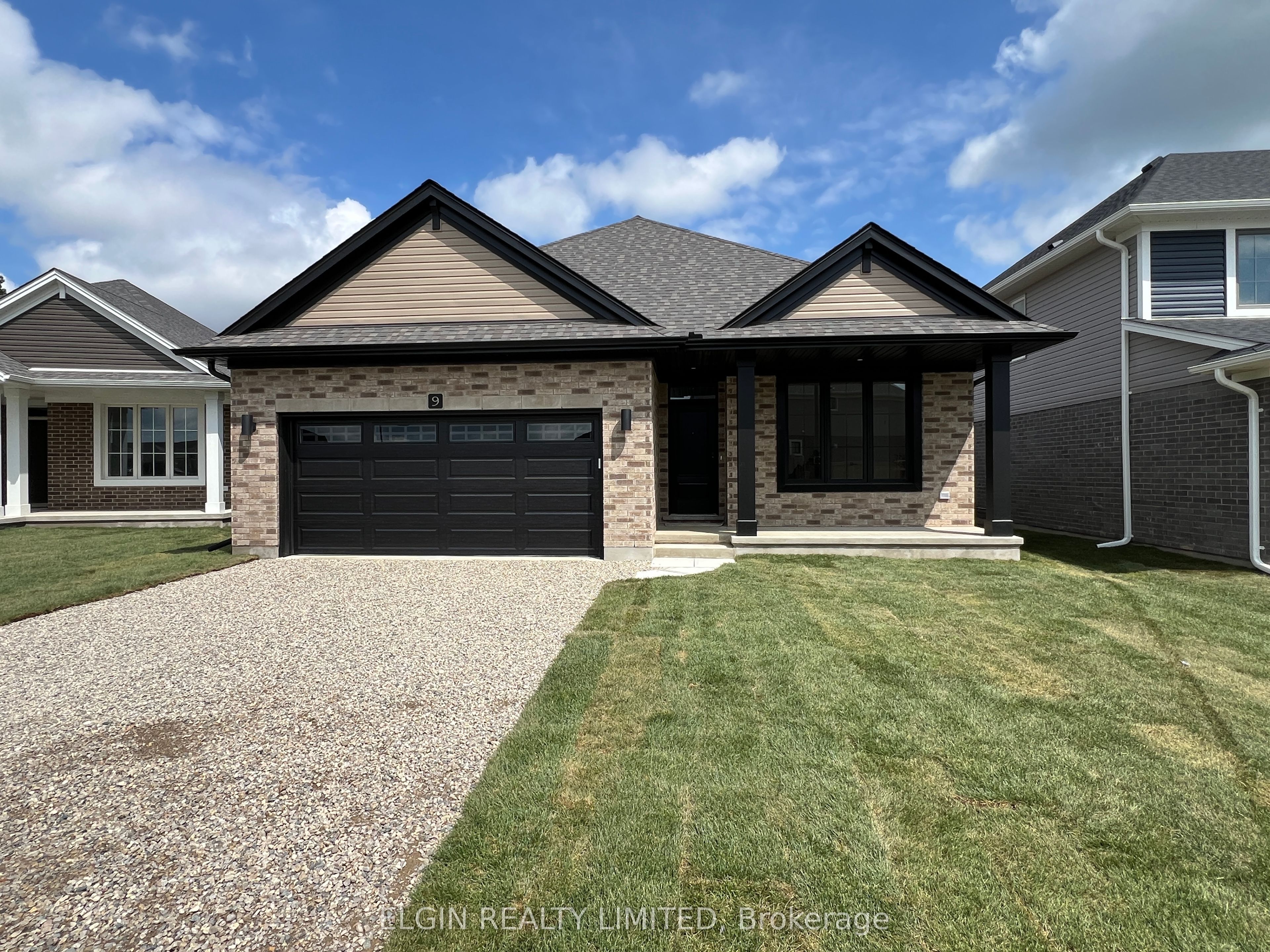 9 Dunning Way Property Photo 1