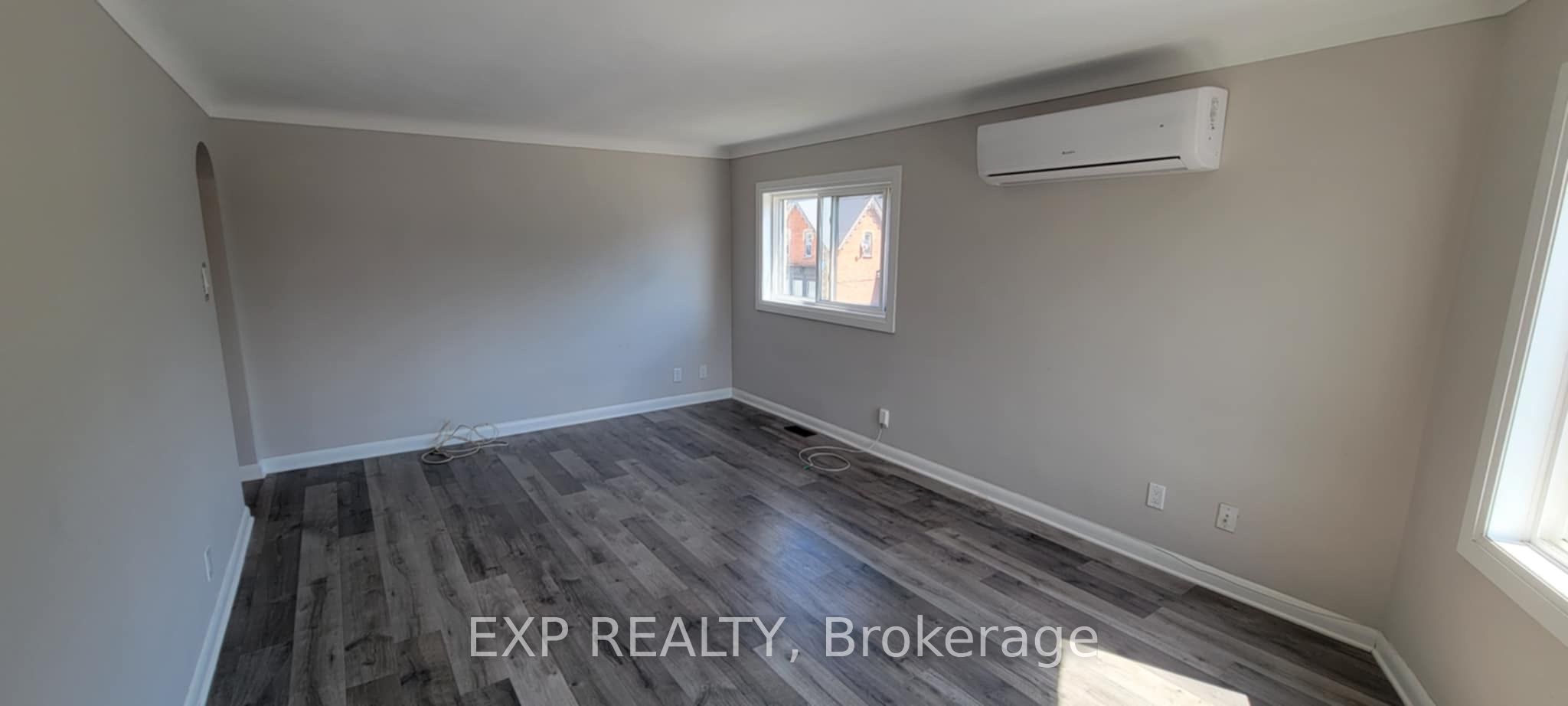 6610 Fourth Line Road Property Photo 7