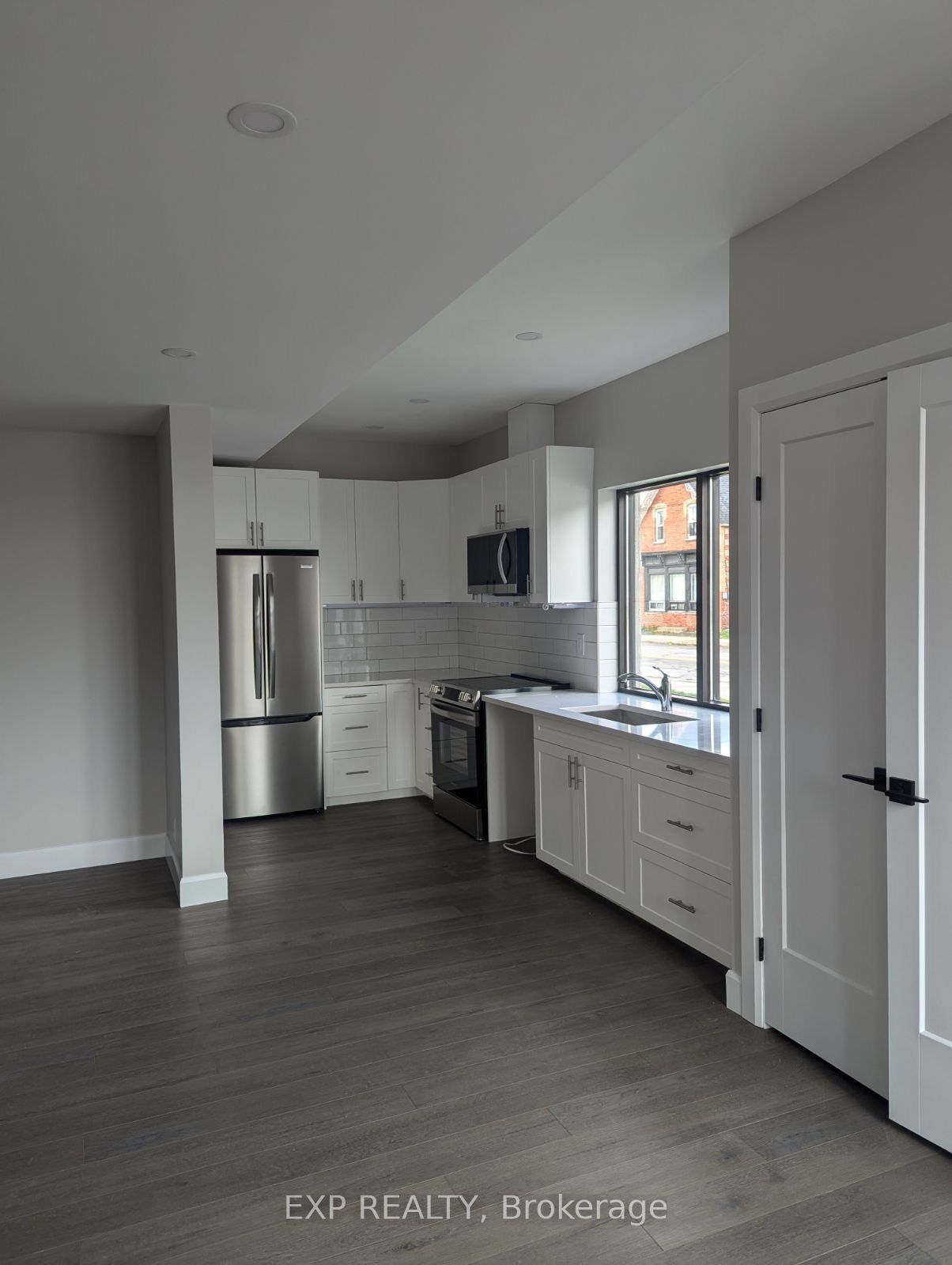 6610 Fourth Line Road Property Photo 15
