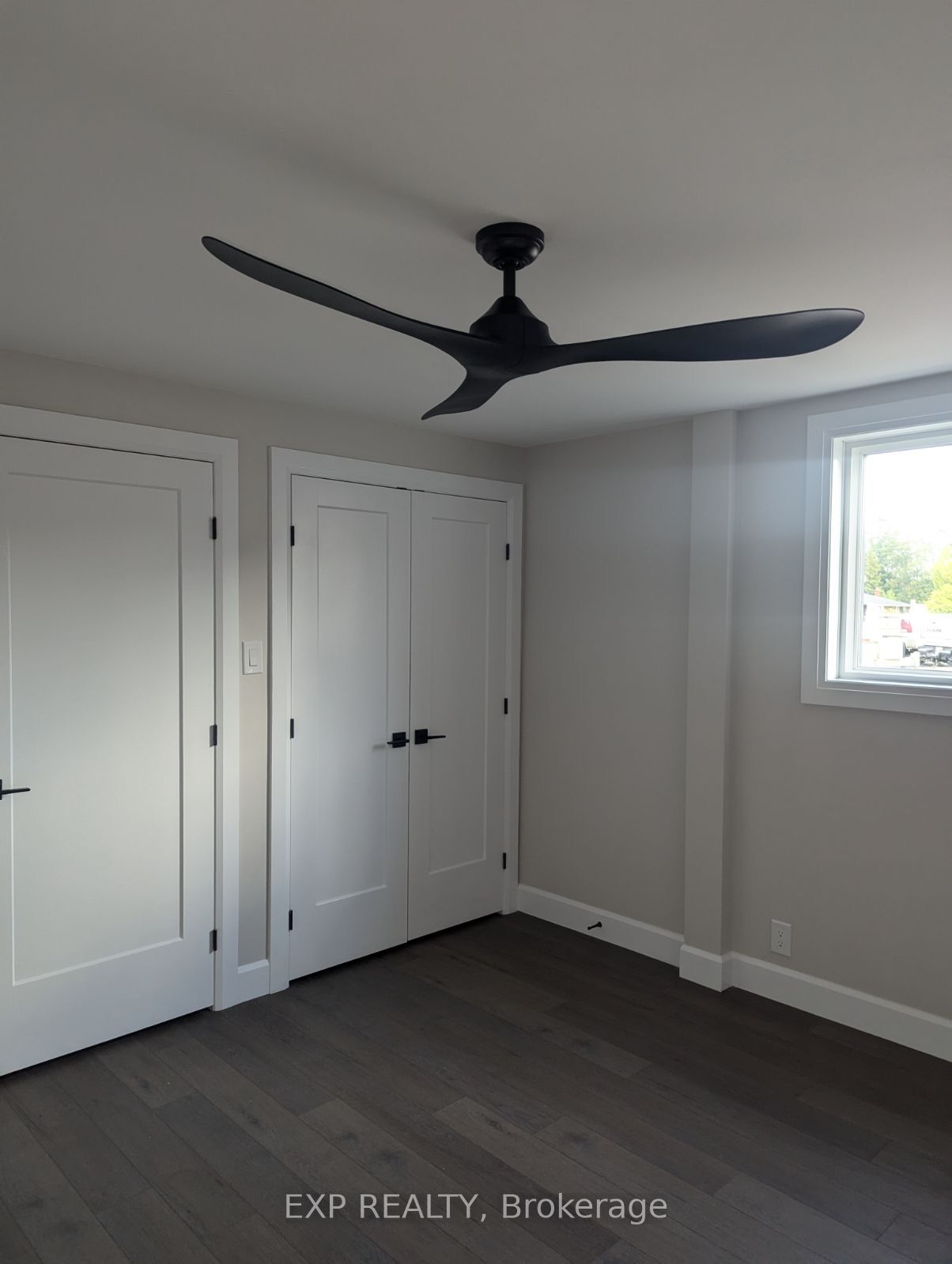 6610 Fourth Line Road Property Photo 16