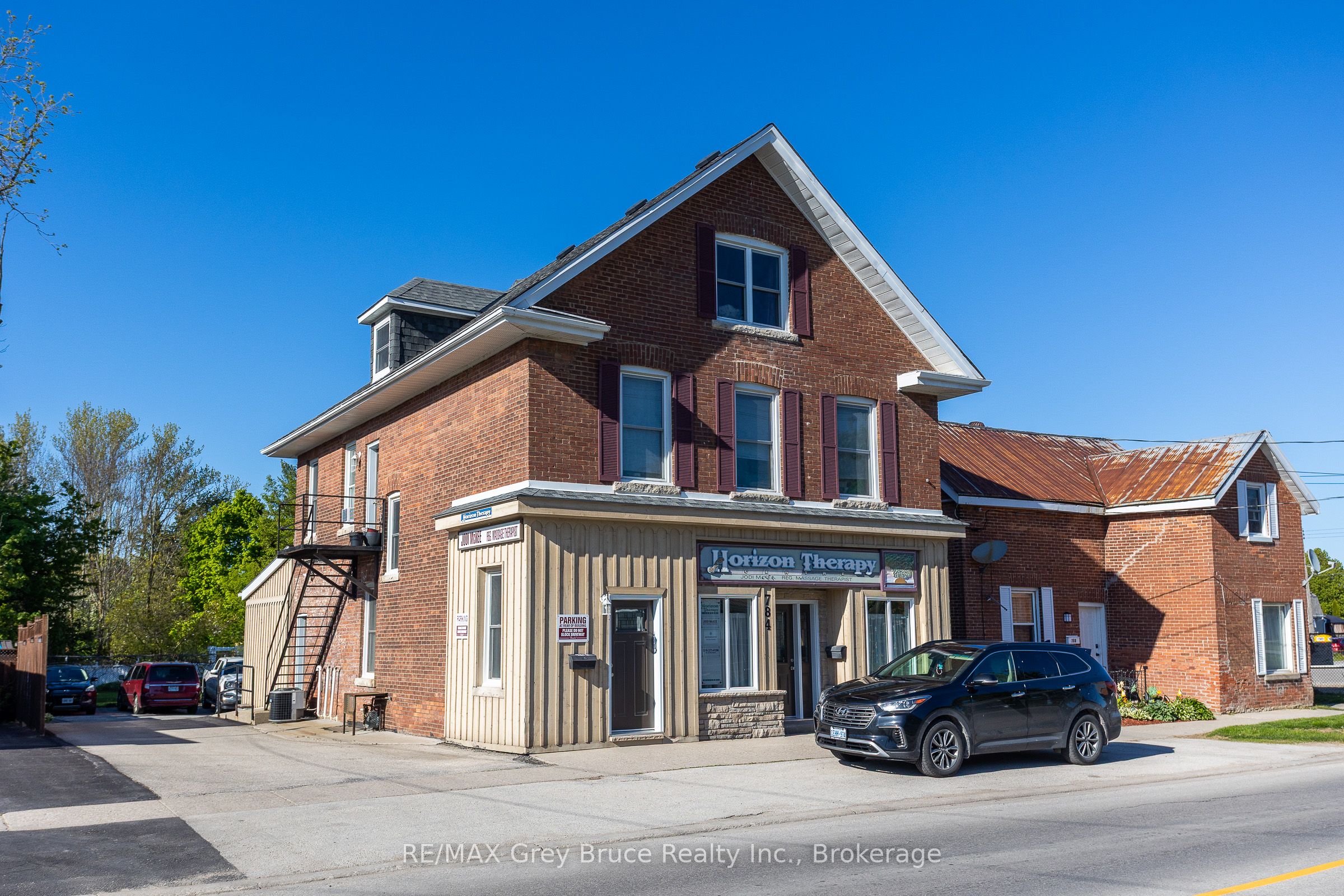 784 16th St E Property Photo 1