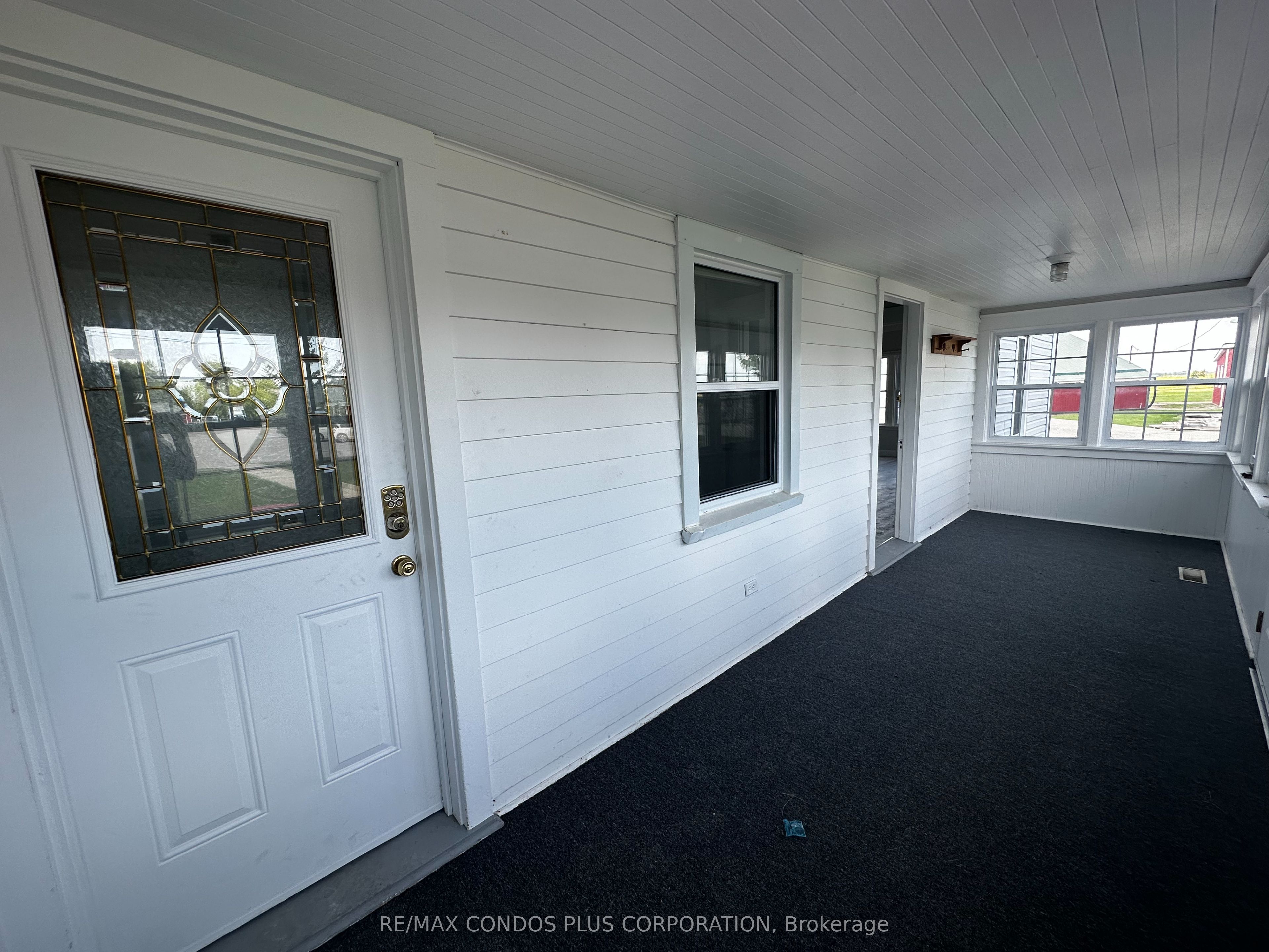 758 Niagara Stone Rd Property Photo 3