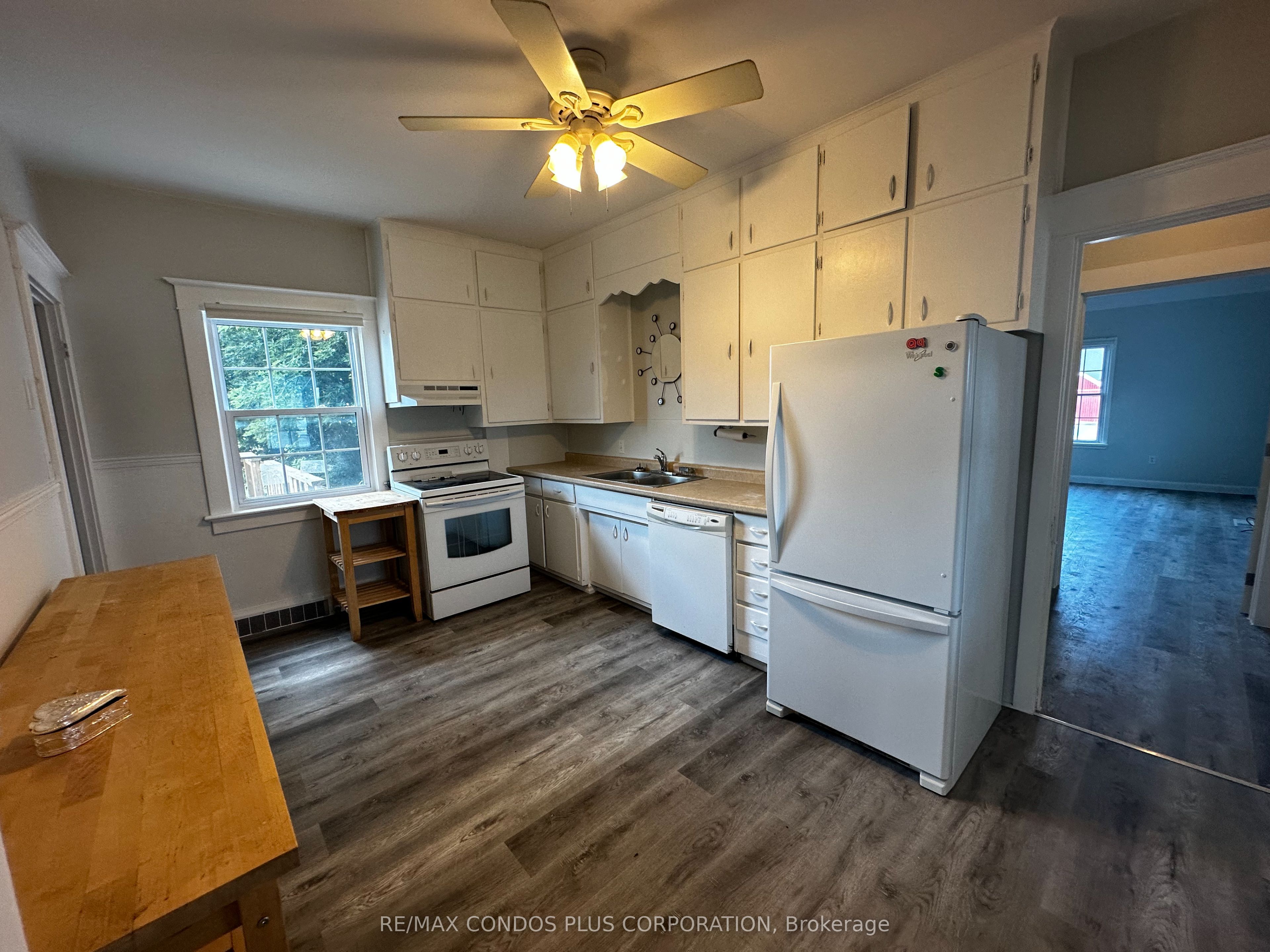 758 Niagara Stone Rd Property Photo 5