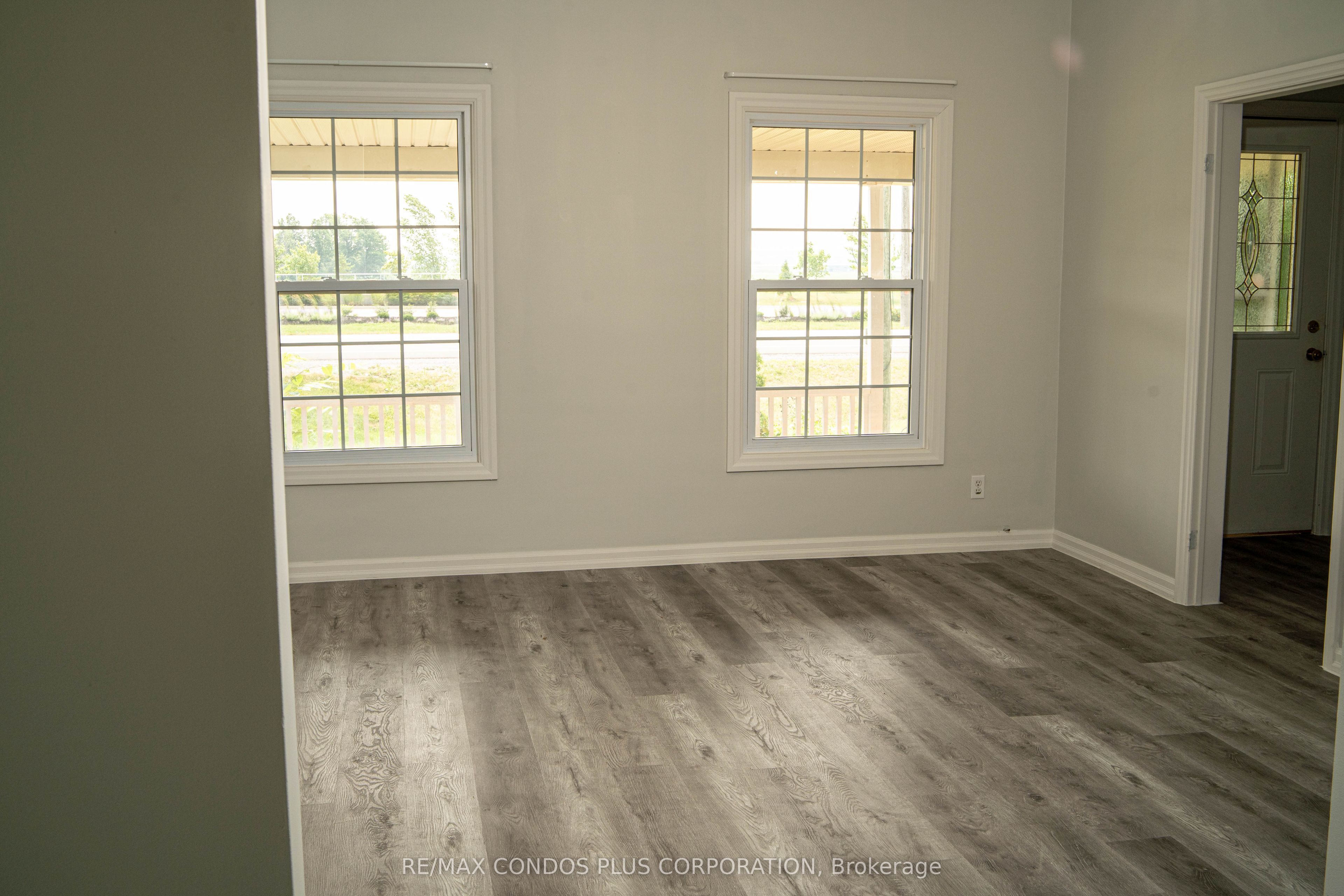 758 Niagara Stone Rd Property Photo 11