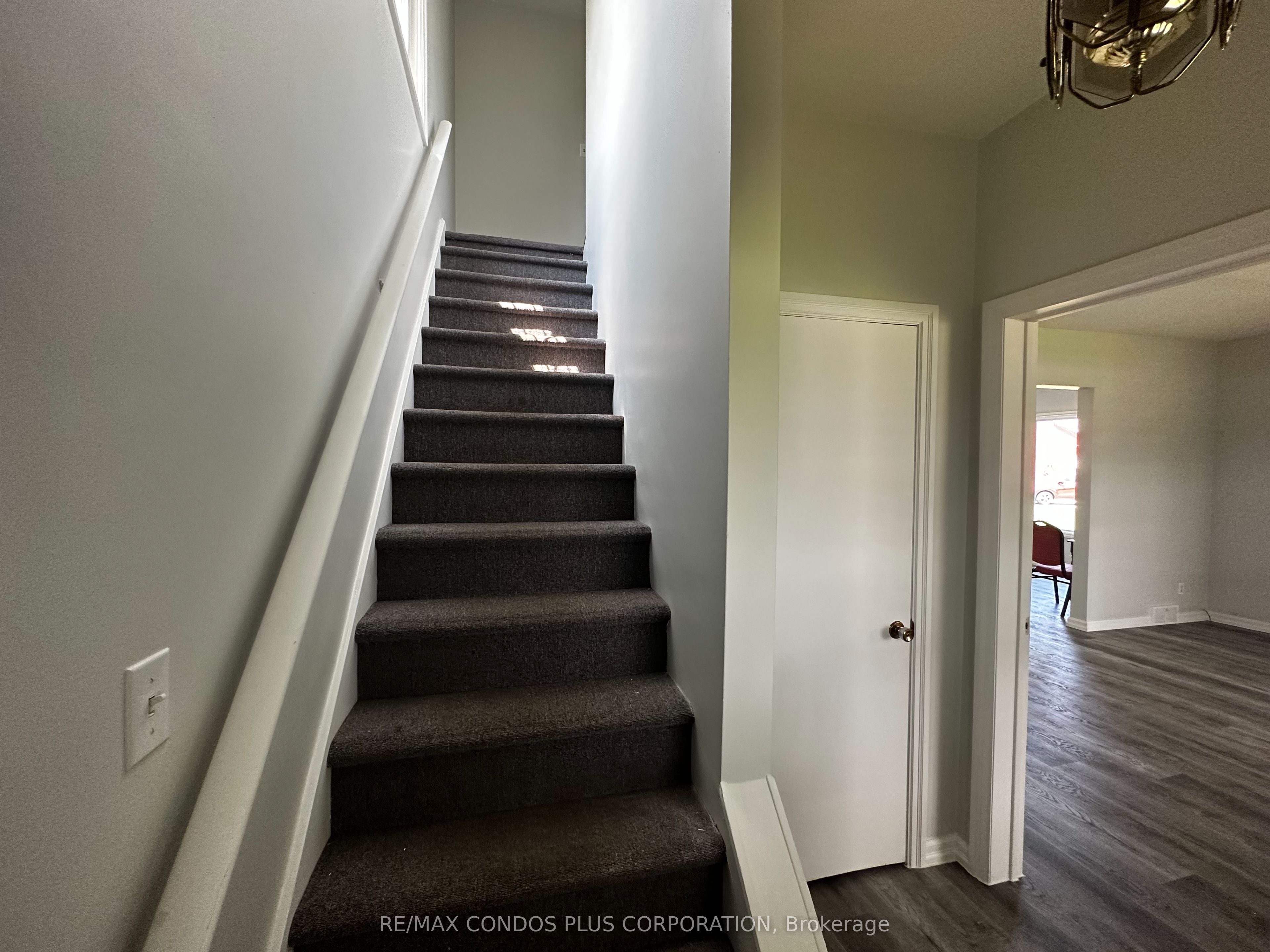 758 Niagara Stone Rd Property Photo 13