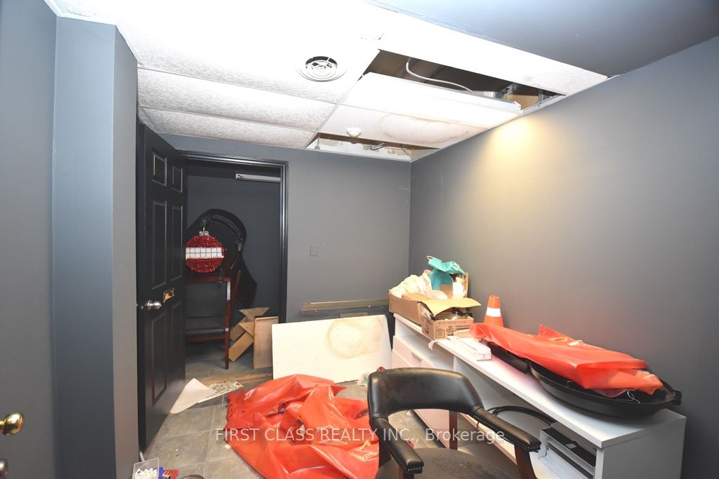 18 Market St Property Photo 7