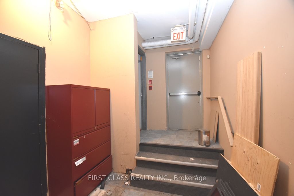 18 Market St Property Photo 8
