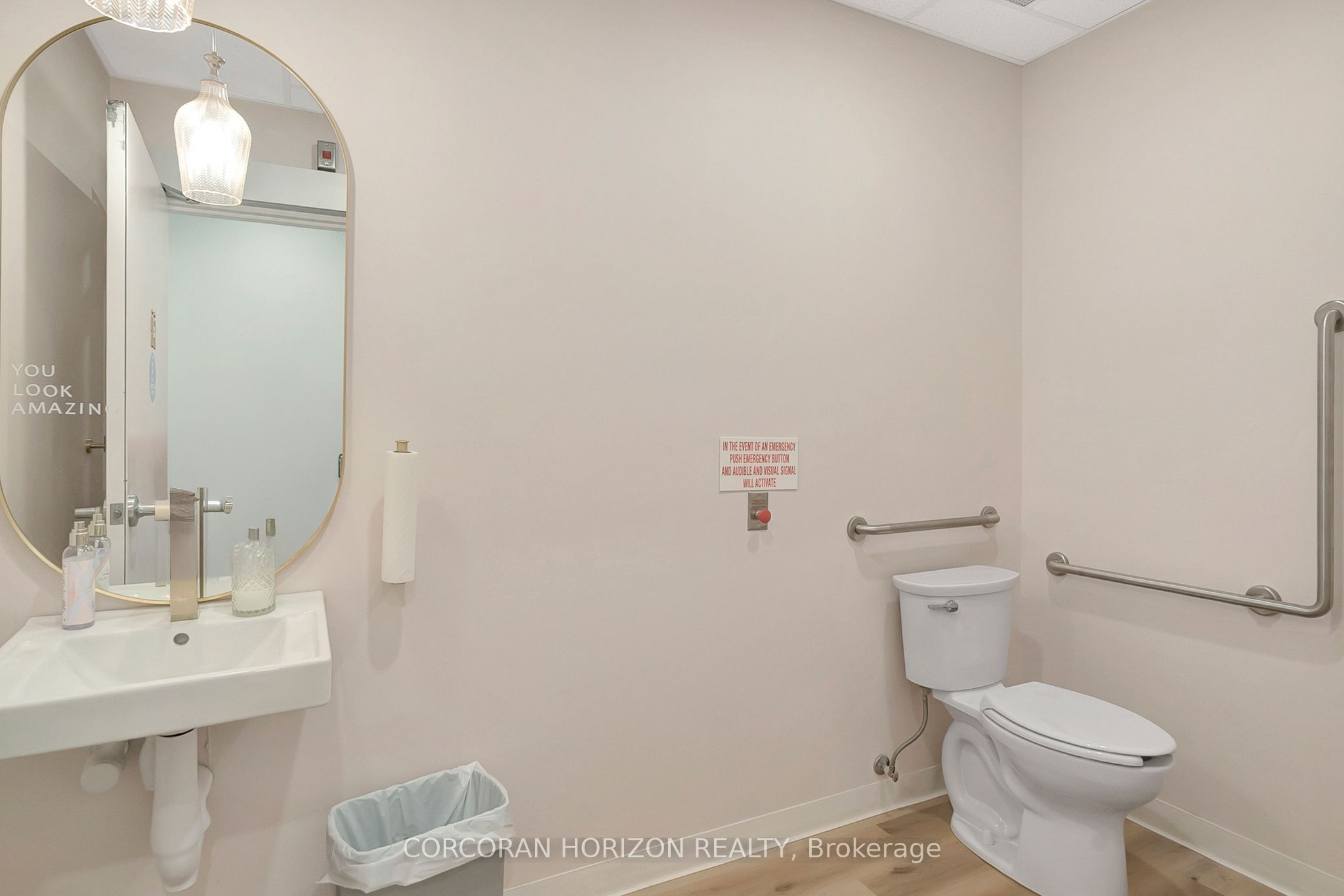 89 Main St Property Photo 34