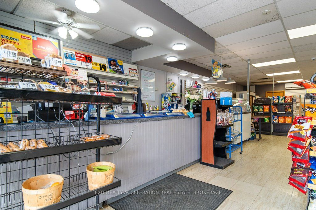 #2 - 311 Bridge Street Property Photo 7