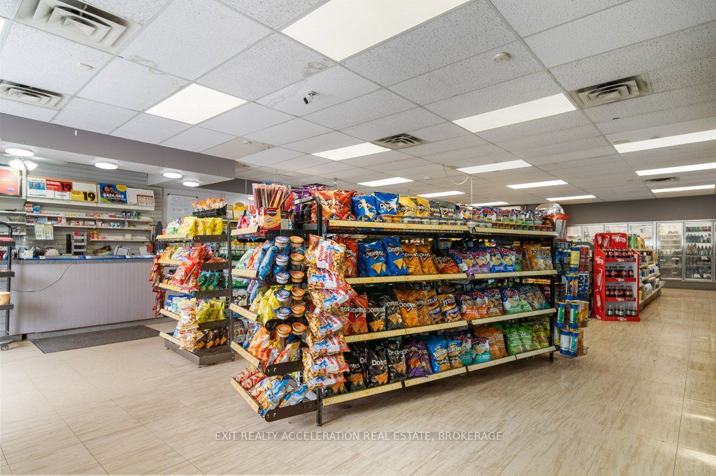 #2 - 311 Bridge Street Property Photo 12