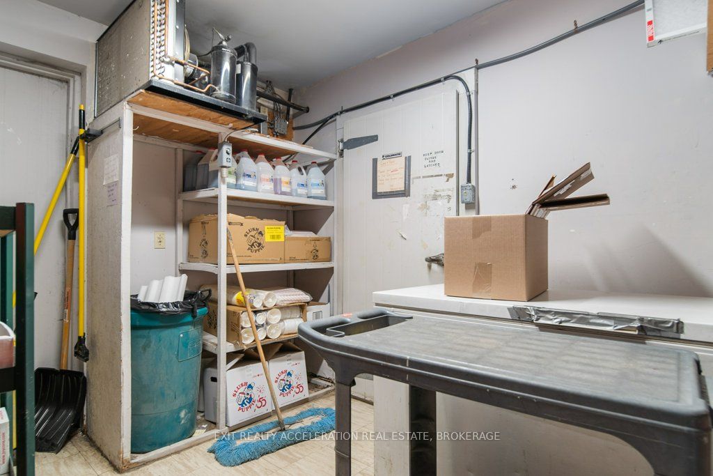 #2 - 311 Bridge Street Property Photo 22