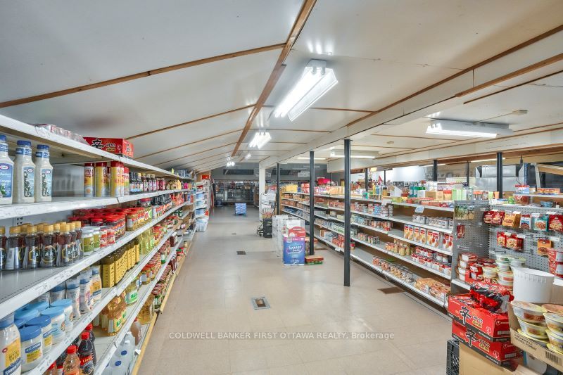 28 Colborne Street Property Photo 9