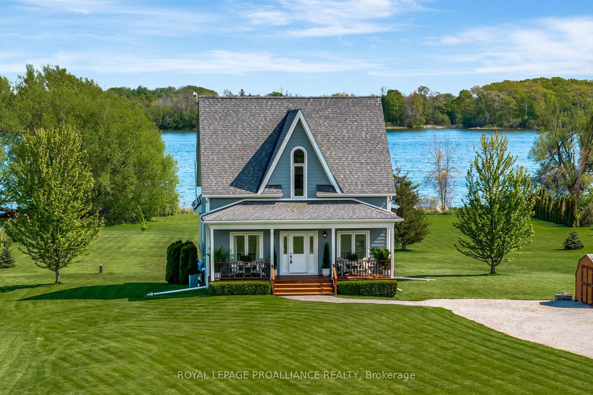 19337 Loyalist Parkway Property Photo 1