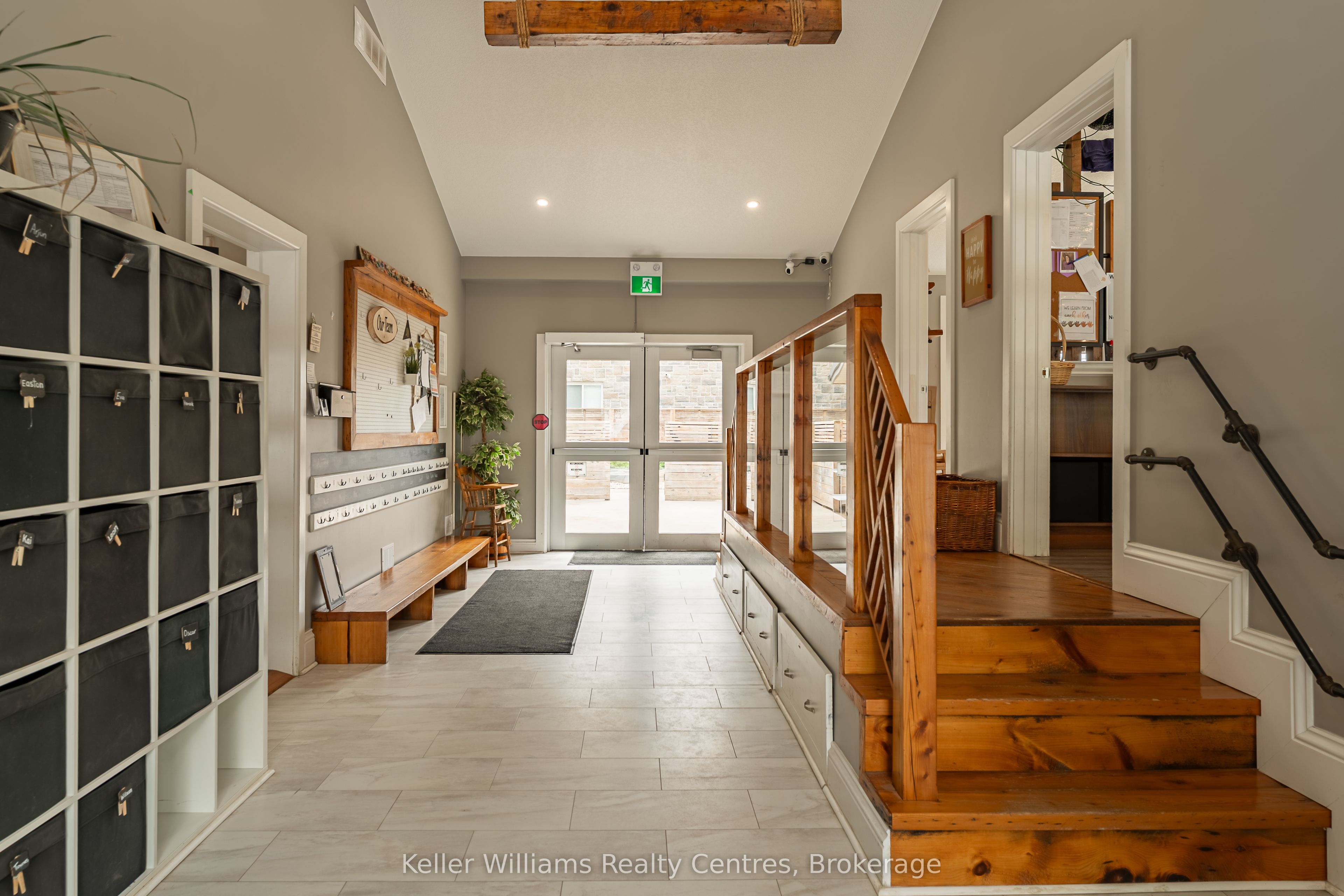 569 Catherine Street Property Photo 9