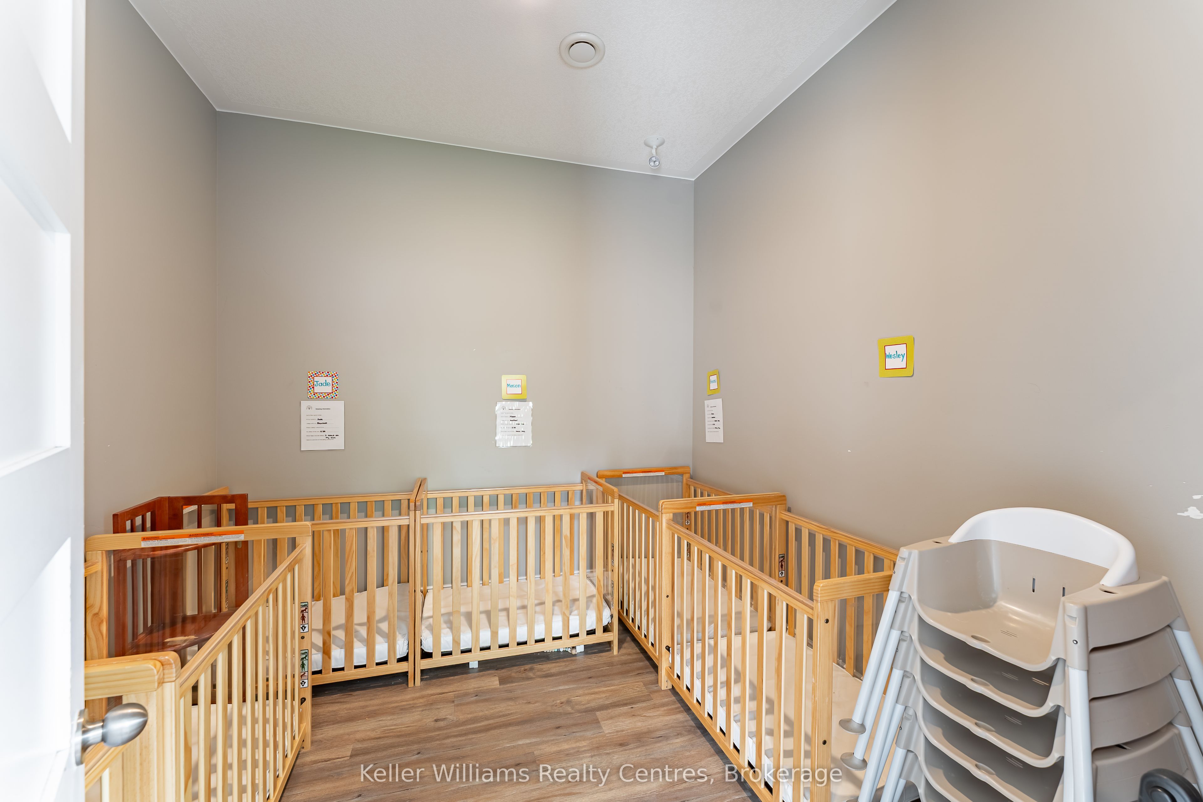 569 Catherine Street Property Photo 21