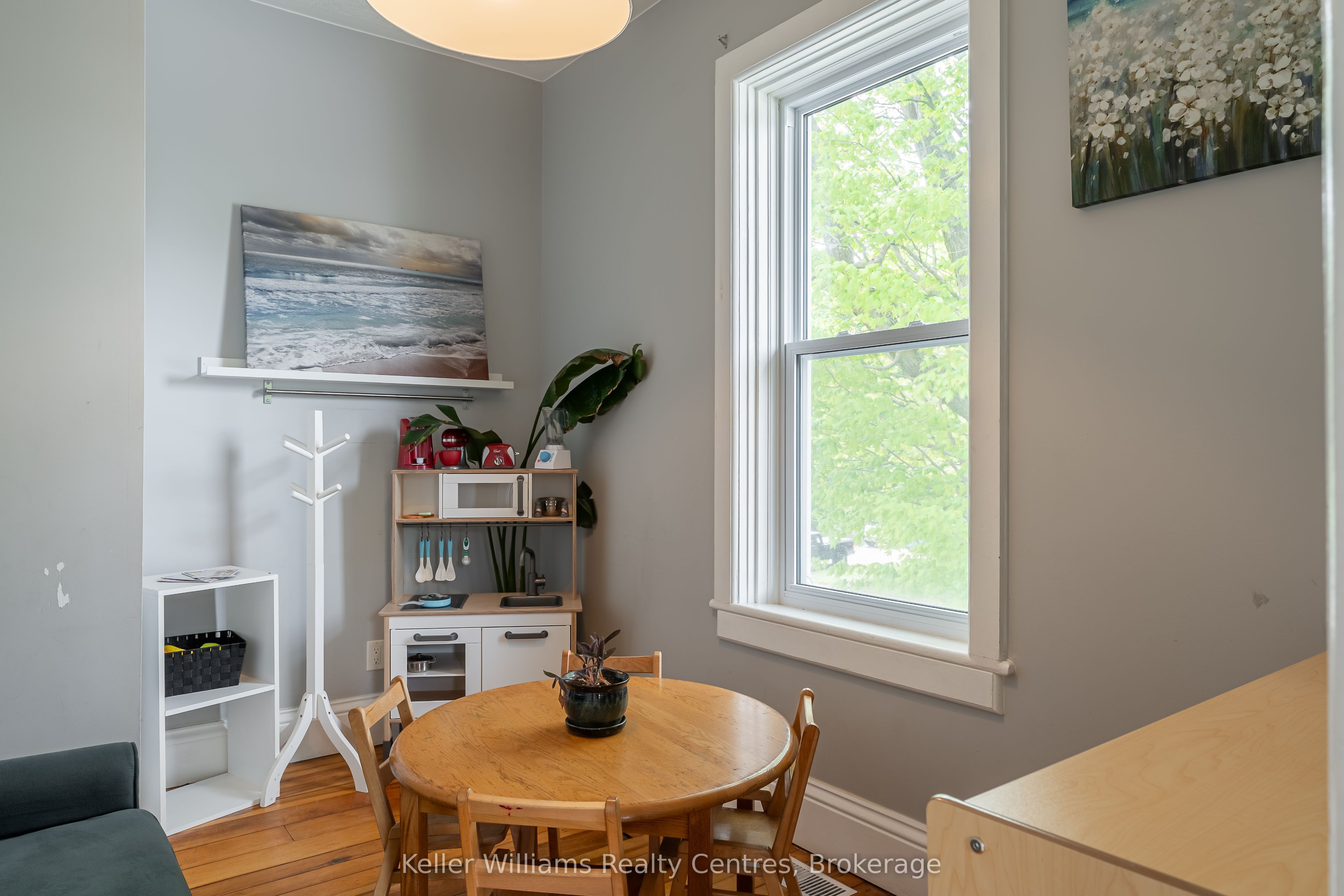 569 Catherine Street Property Photo 42