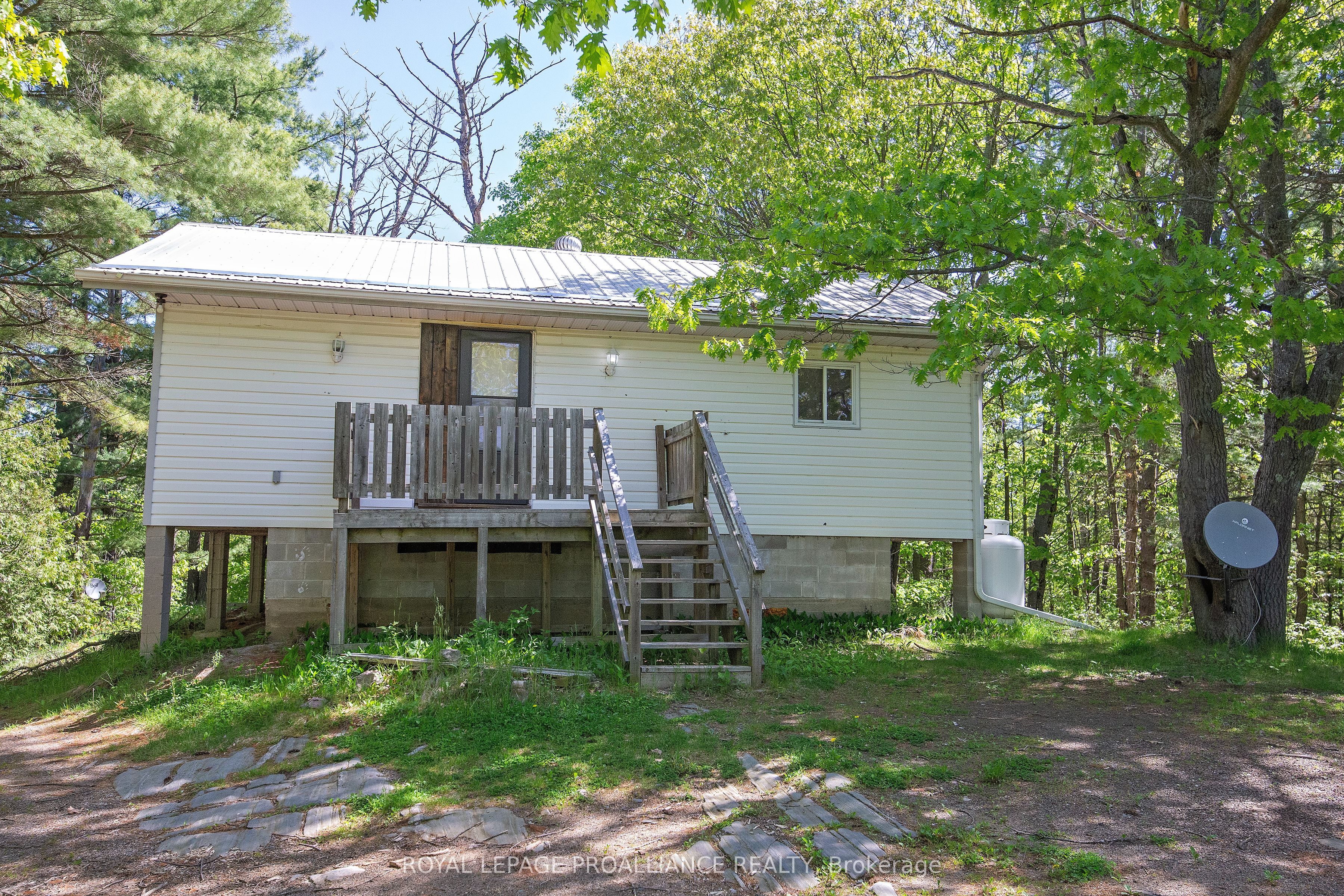 113166 /113176 Hwy 7 Property Photo 2