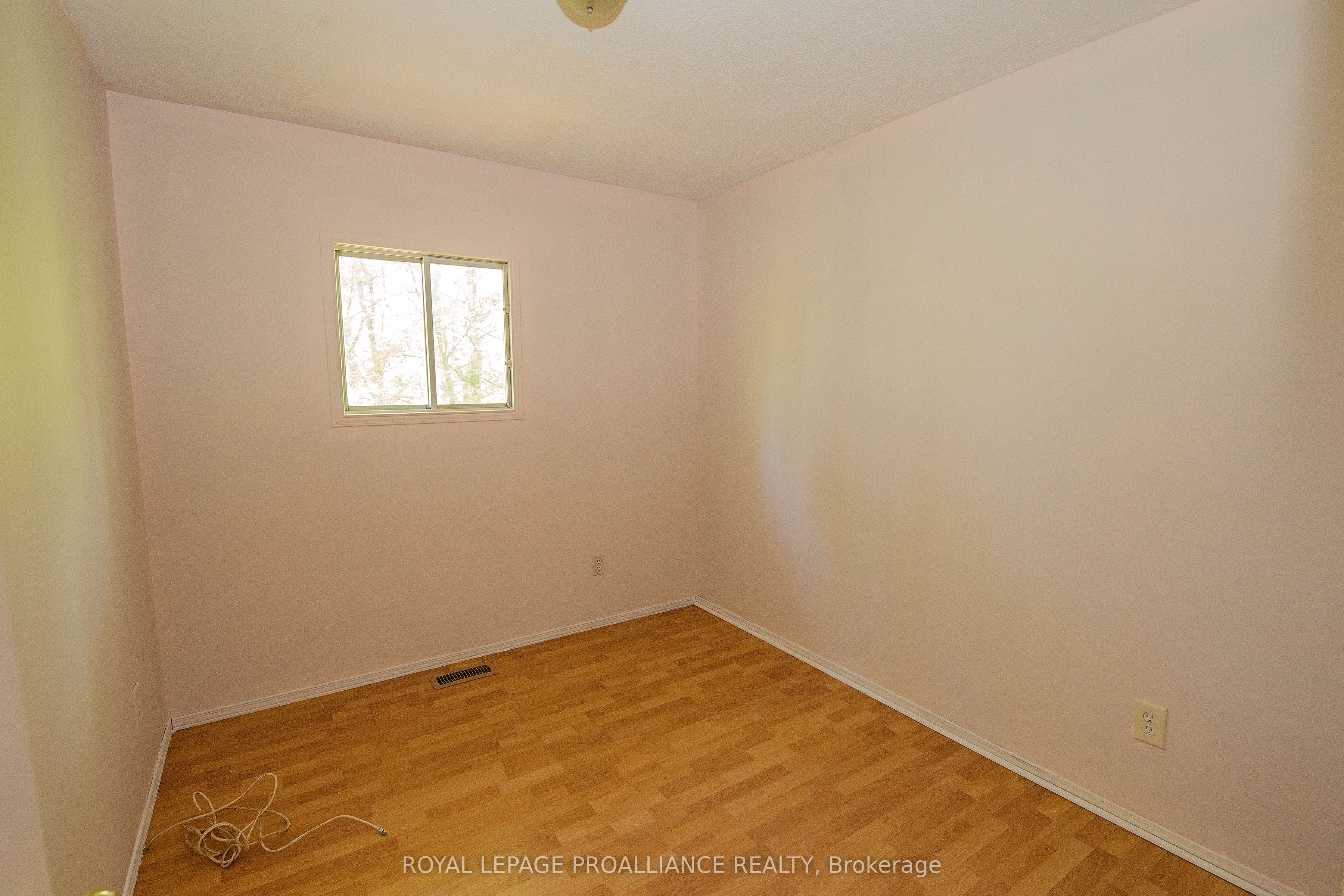113166 /113176 Hwy 7 Property Photo 9