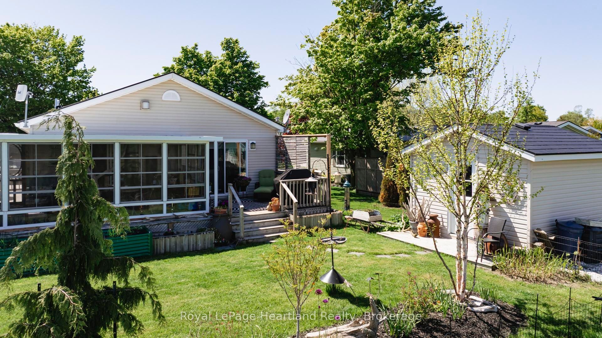 46 Algonquin St Property Photo 3