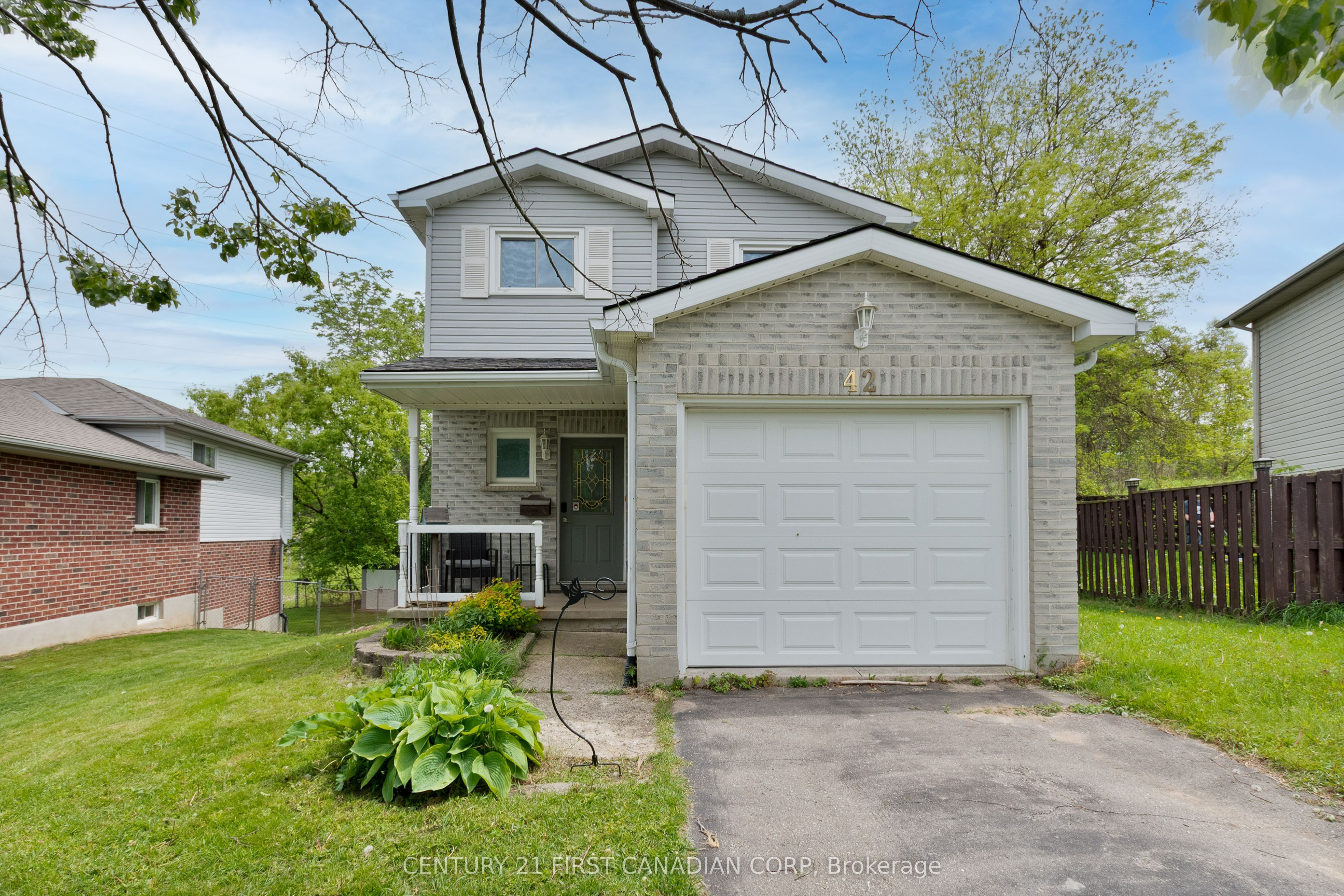 42 Eula White Place Property Photo 2