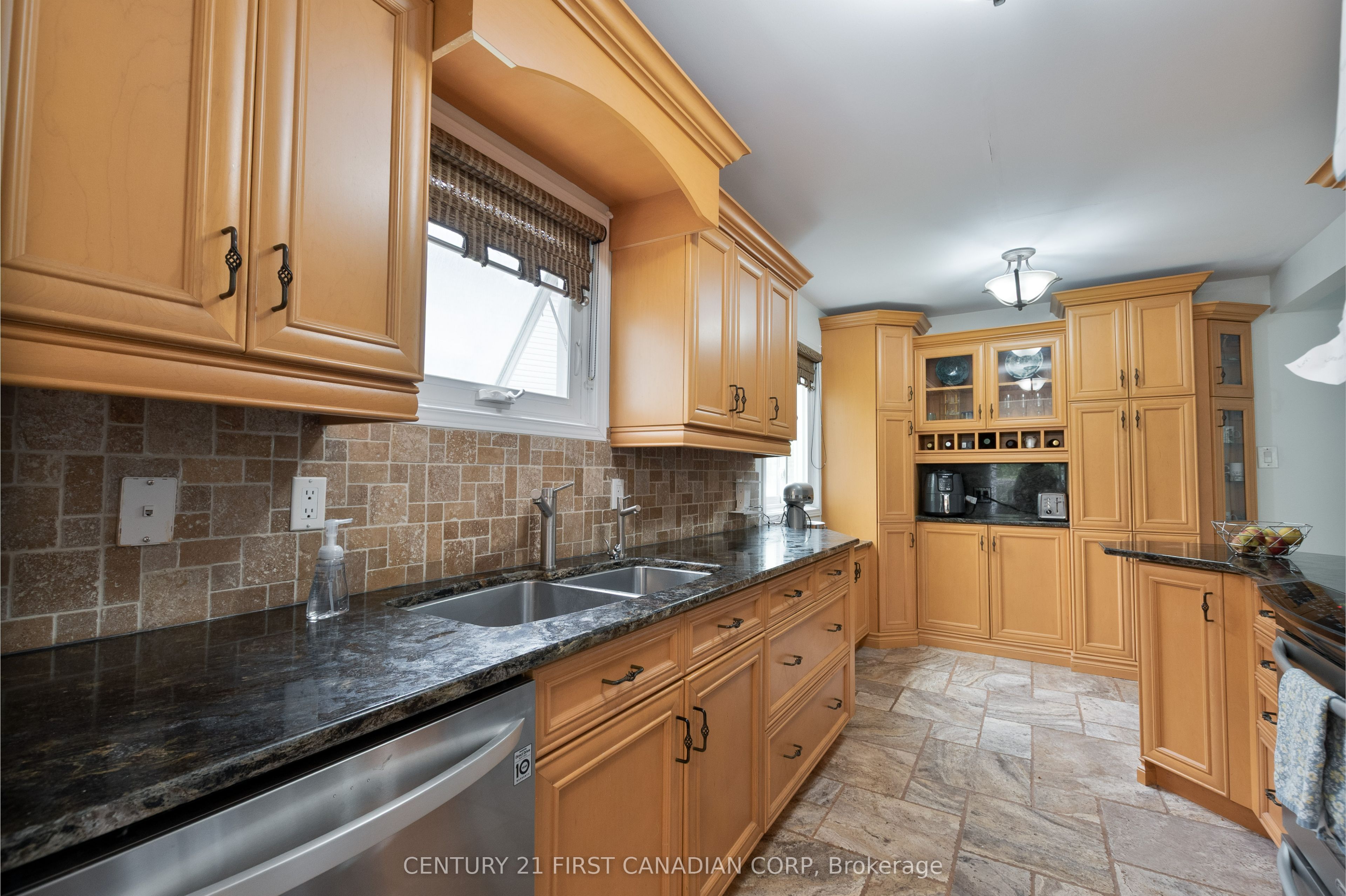 42 Eula White Place Property Photo 7