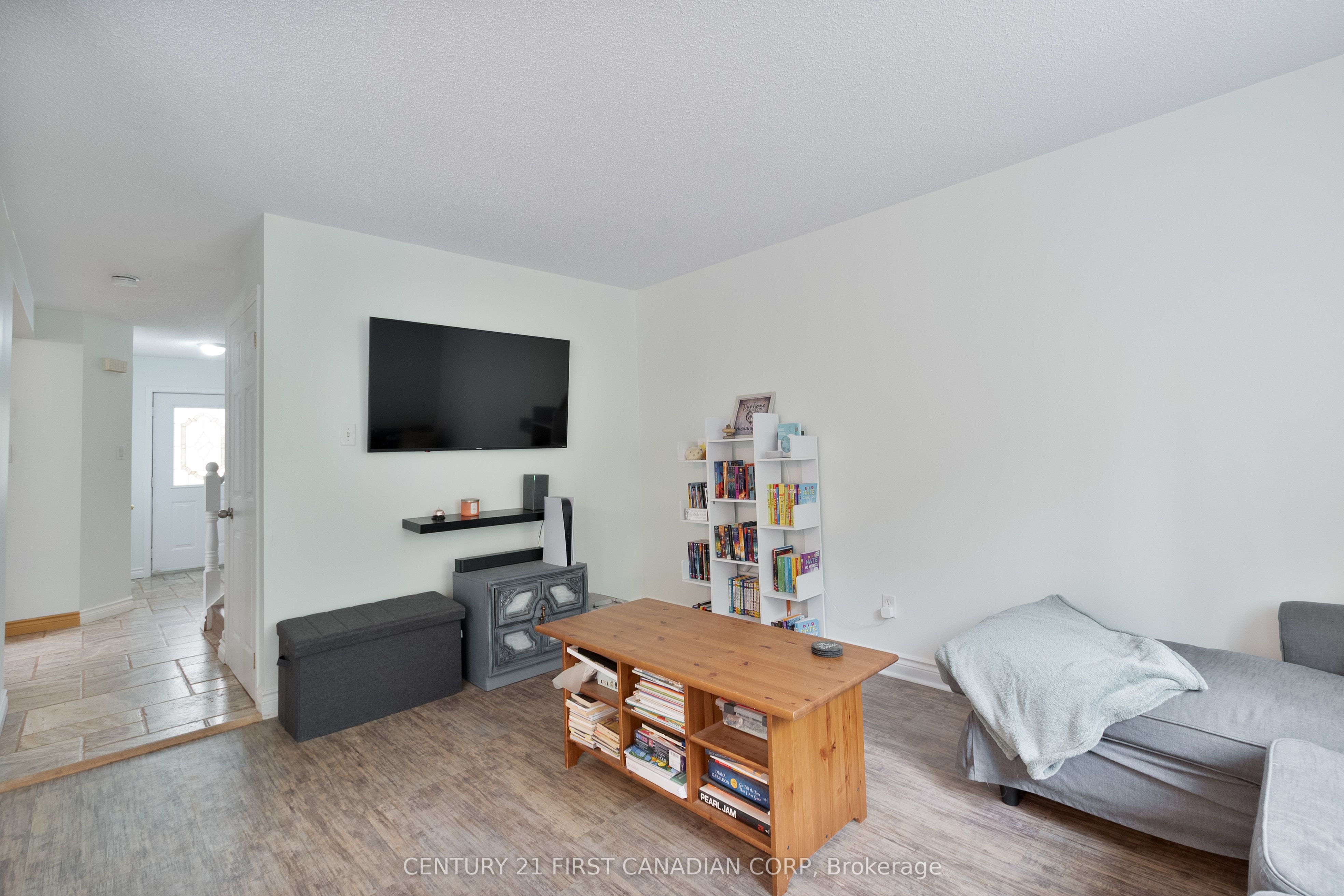 42 Eula White Place Property Photo 9