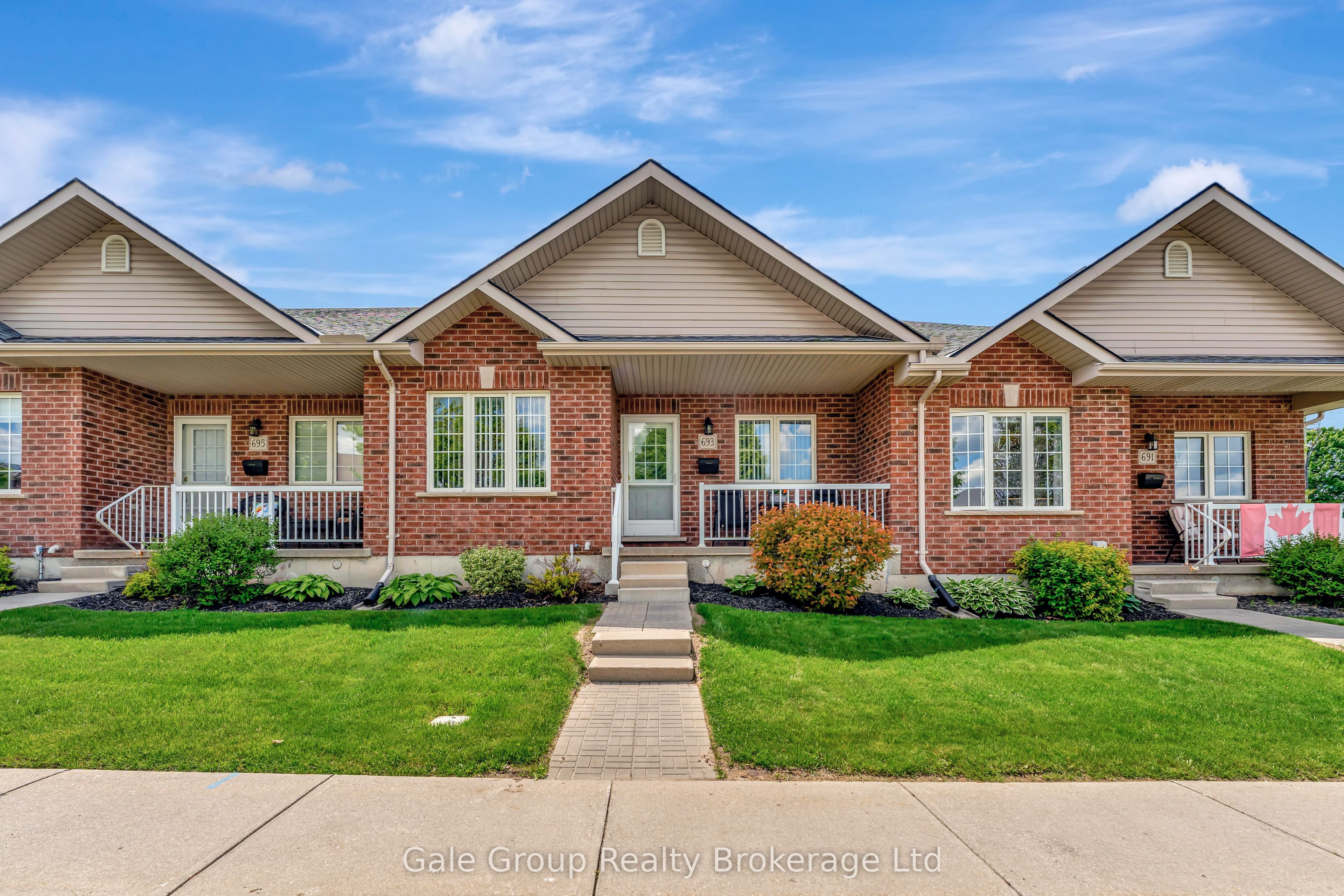 693 Southwood Way Property Photo 1