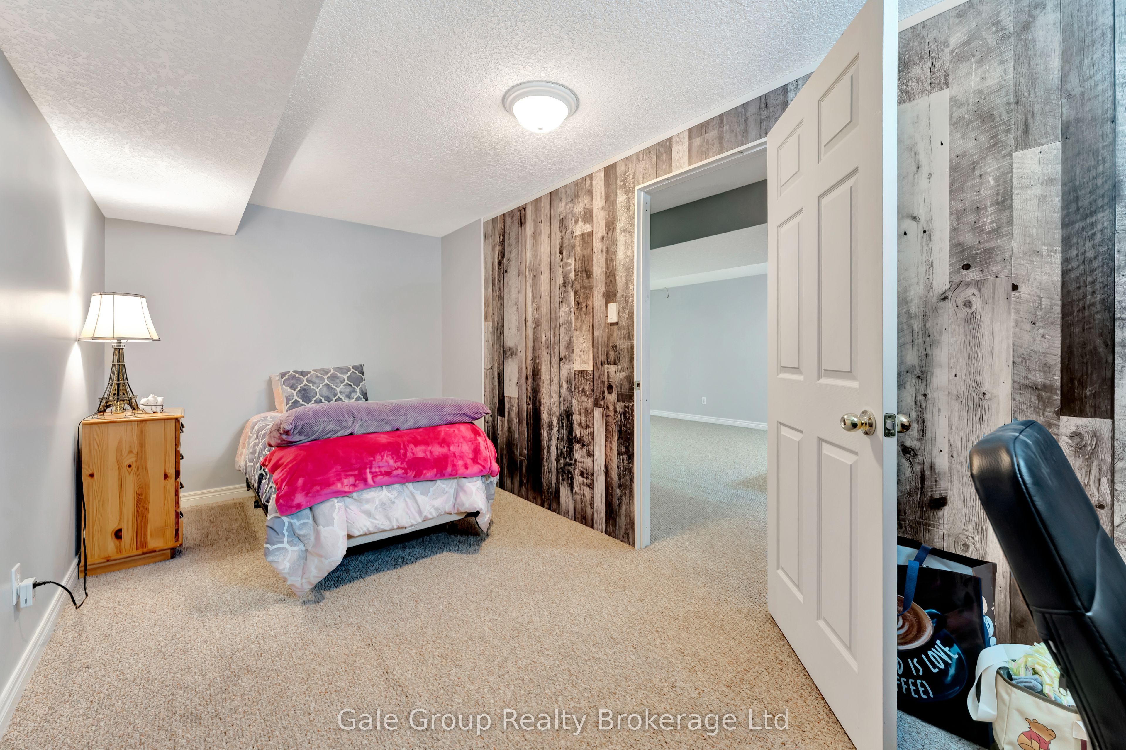 693 Southwood Way Property Photo 23