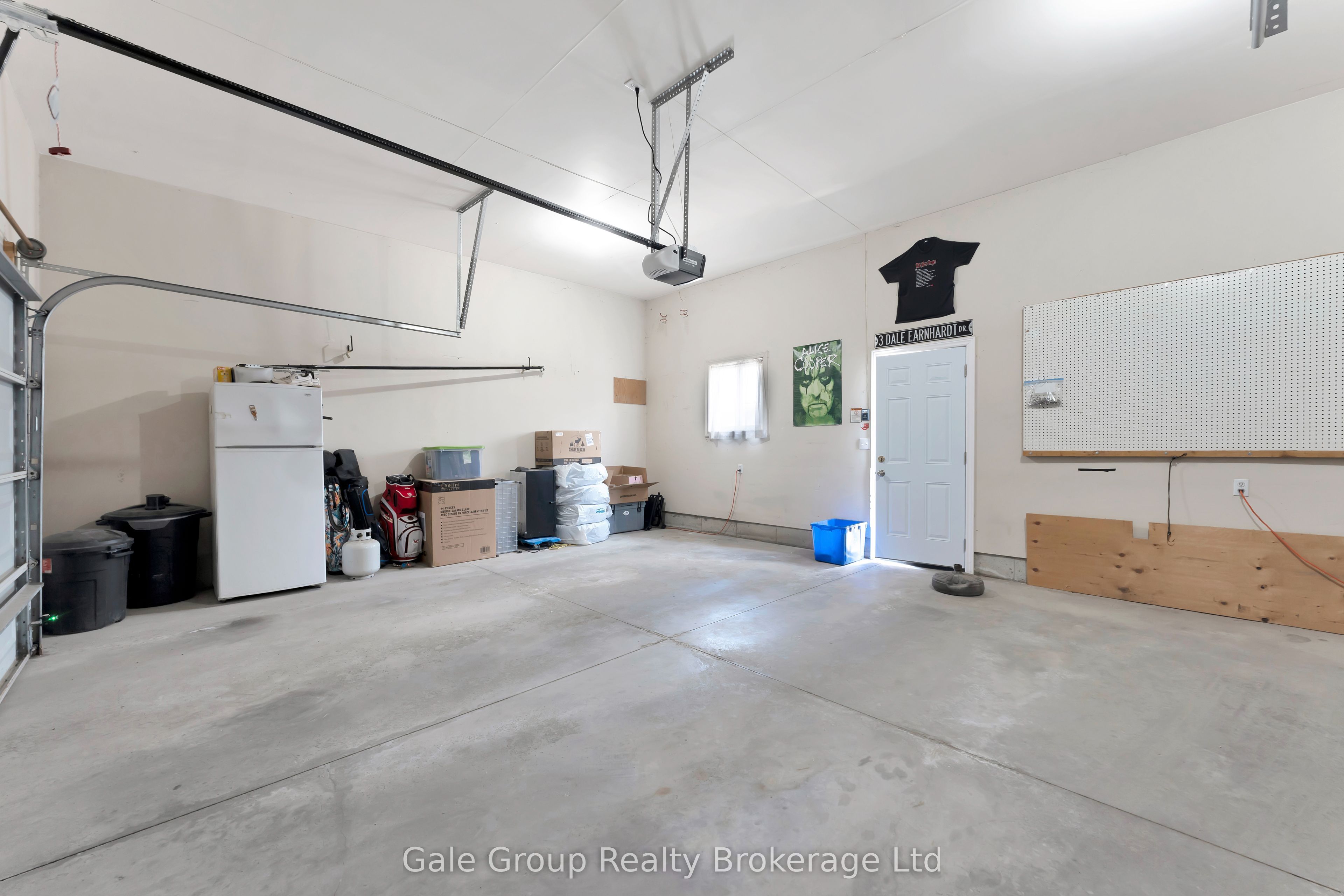 693 Southwood Way Property Photo 29