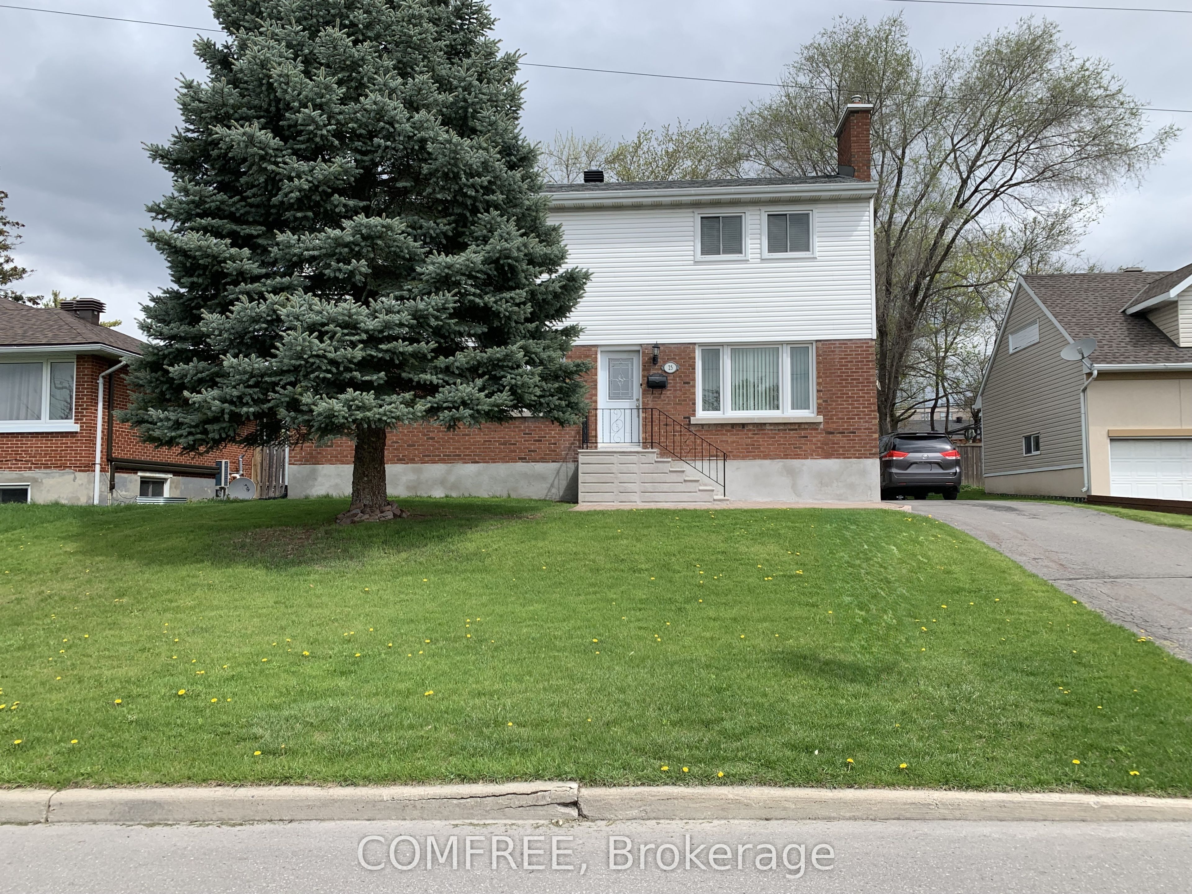25 Seguin Street Property Photo 1
