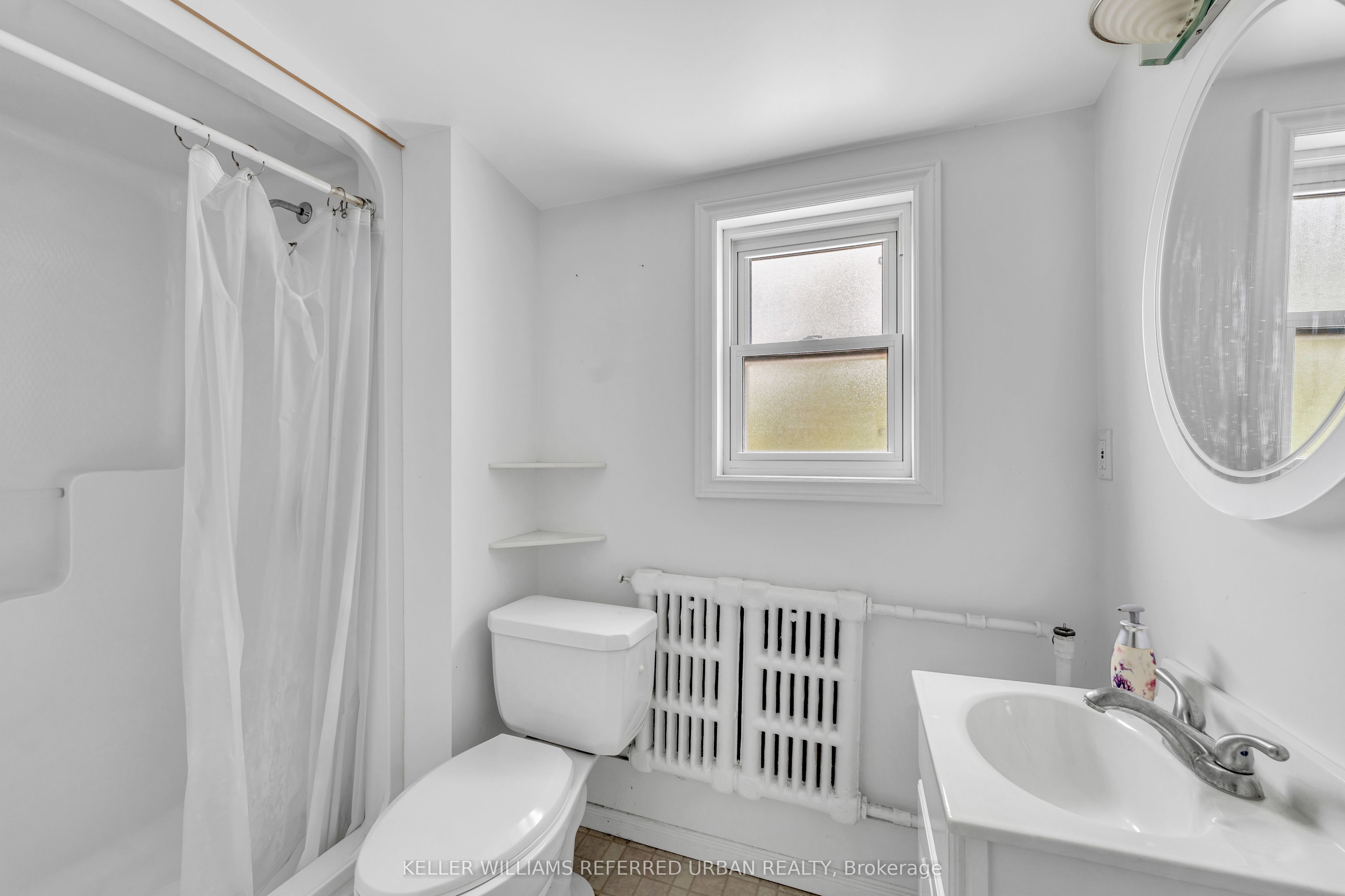 319 Division Street Property Photo 8