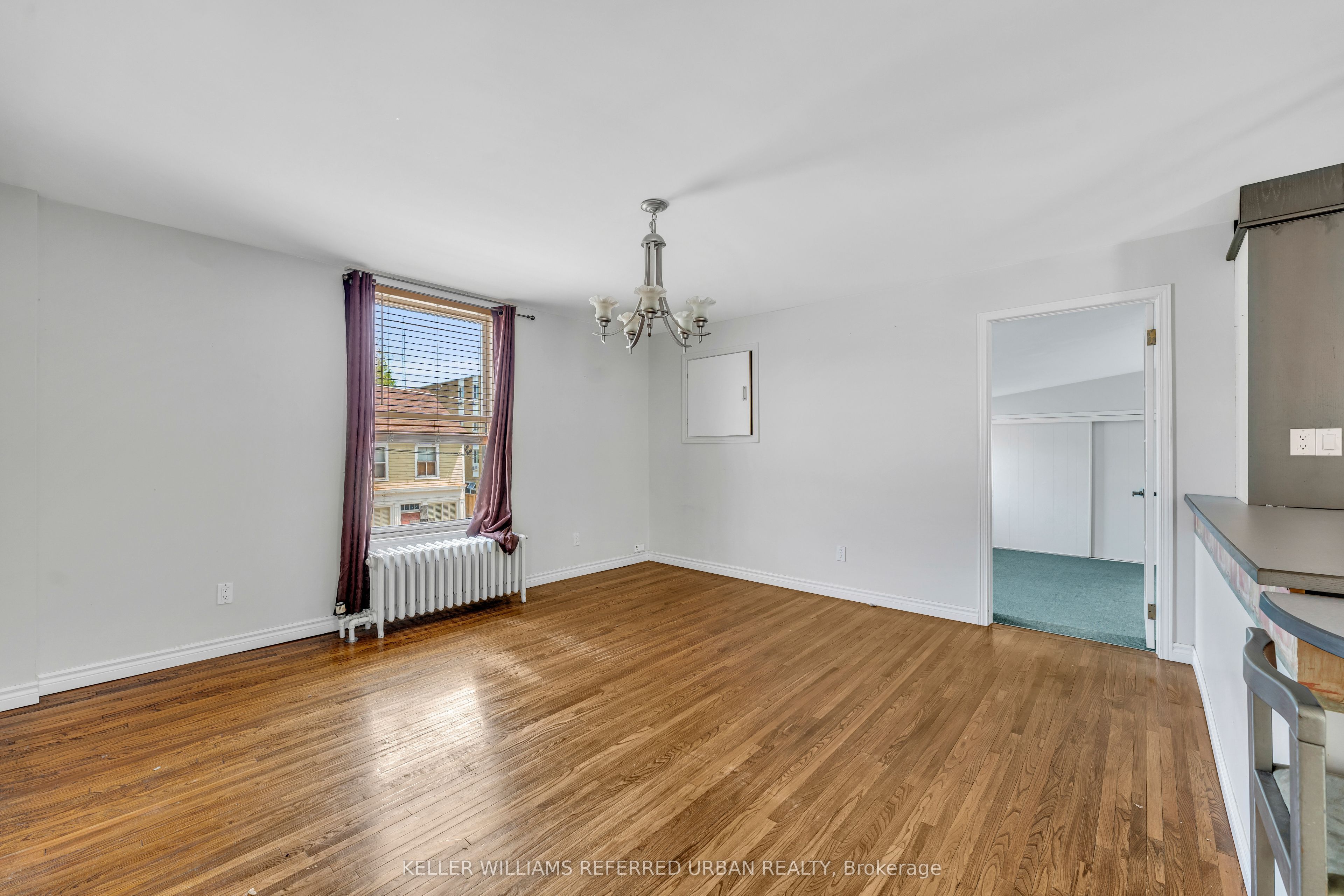 319 Division St Property Photo 18